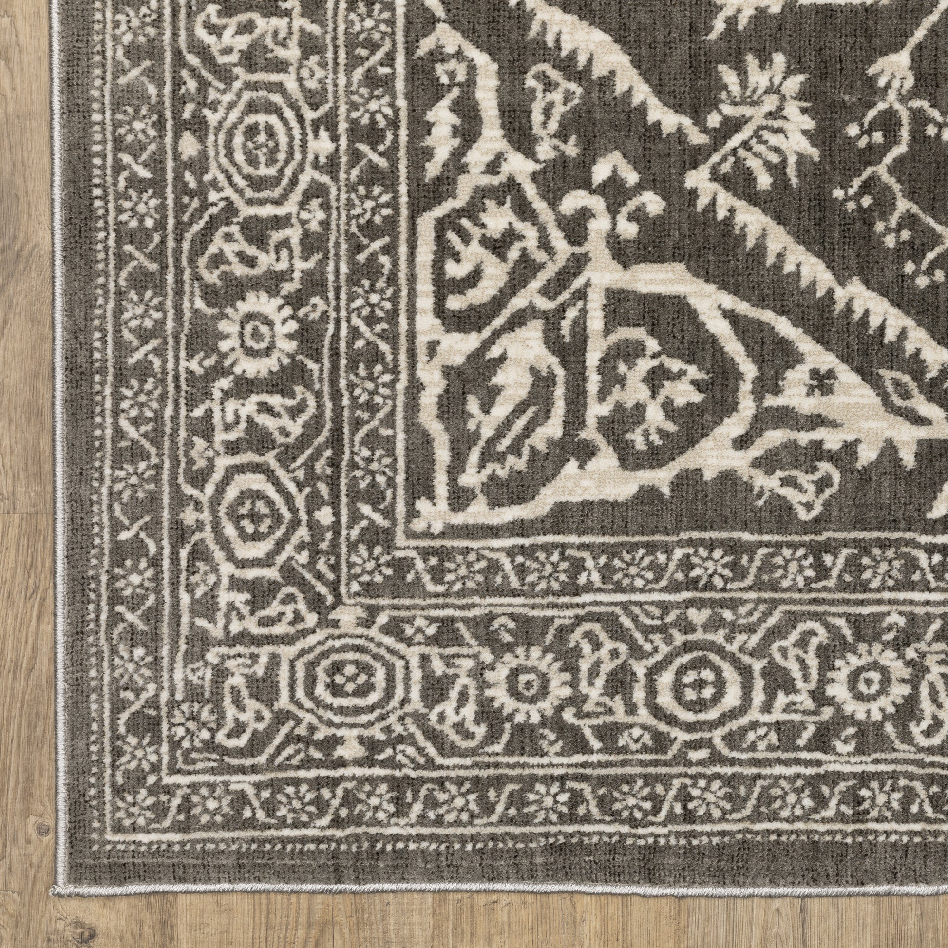 Oriental Weavers Intrigue  Grey Ivory Traditional
