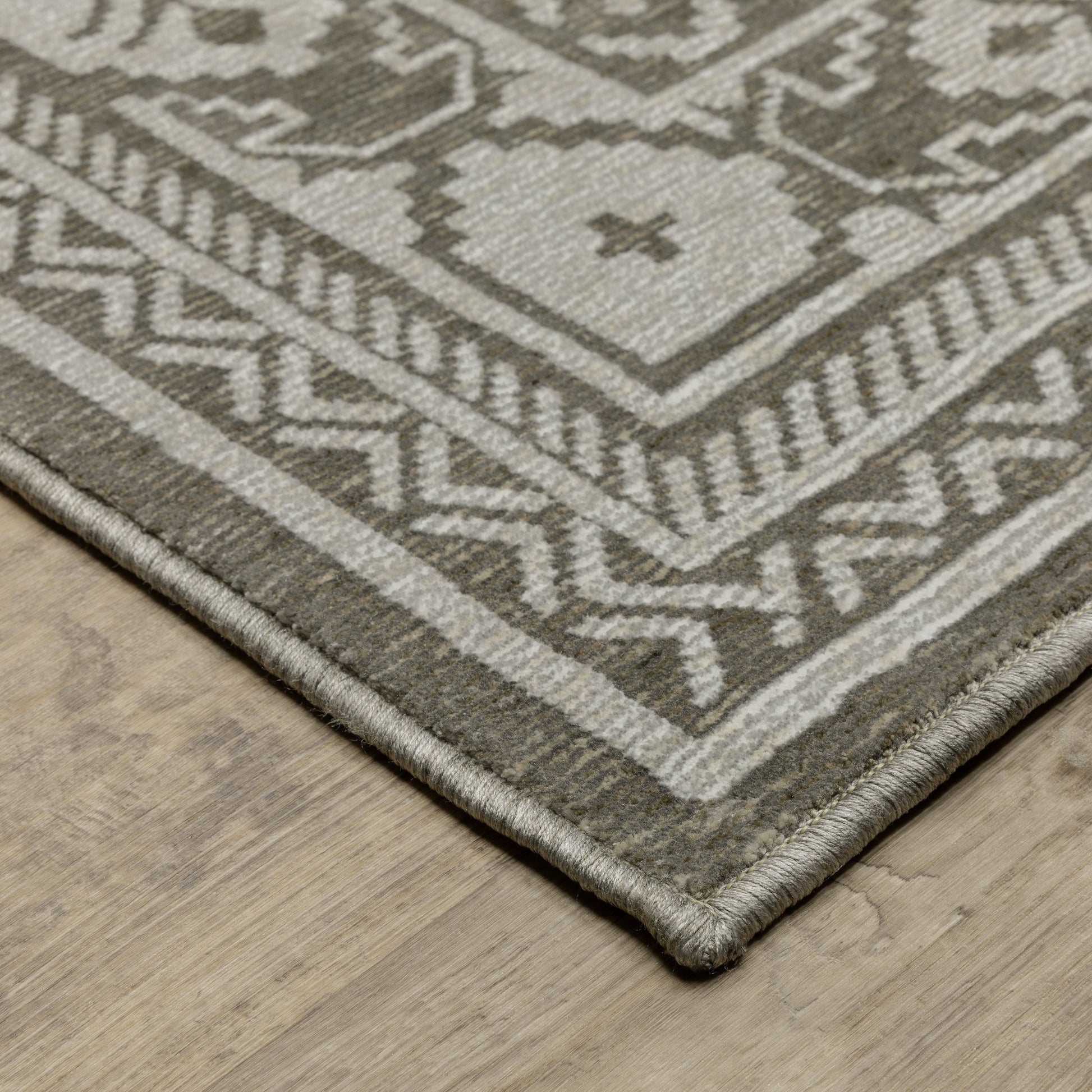 Oriental Weavers Intrigue  Grey Grey Traditional