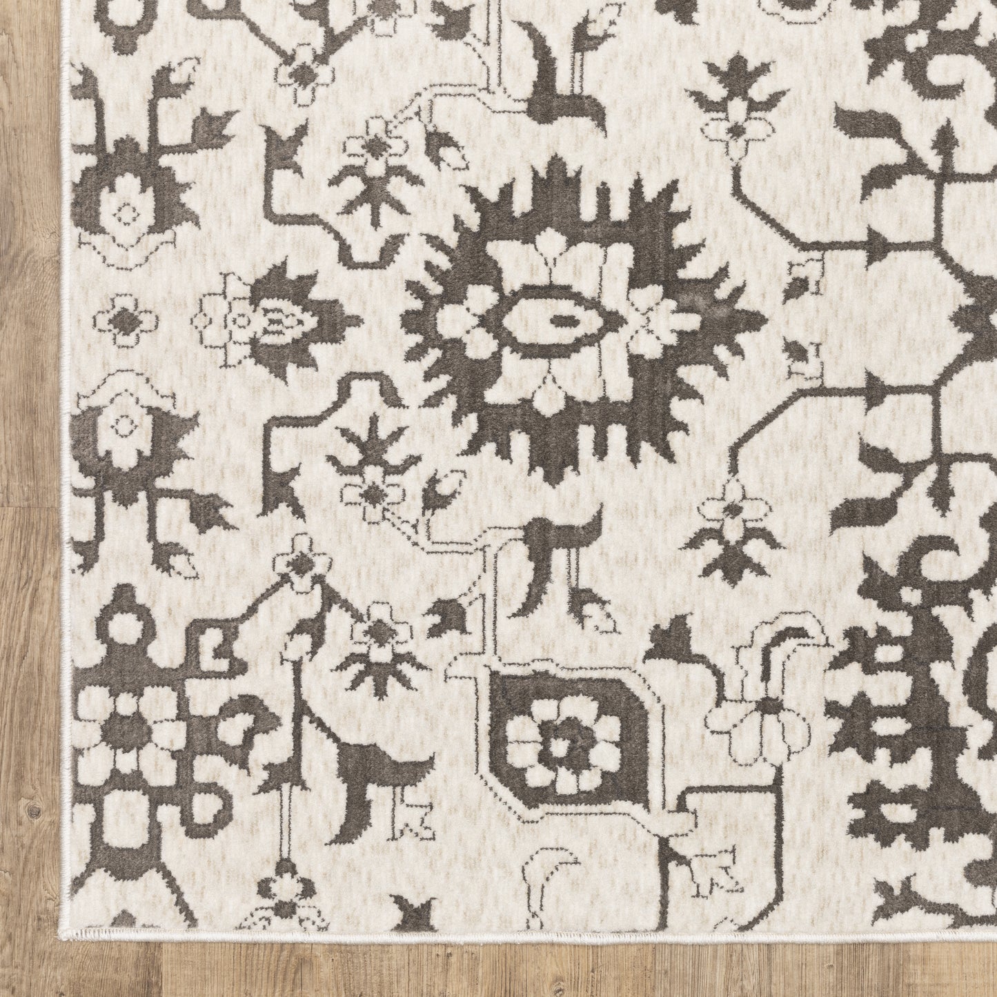 Oriental Weavers Intrigue  Ivory Grey Traditional