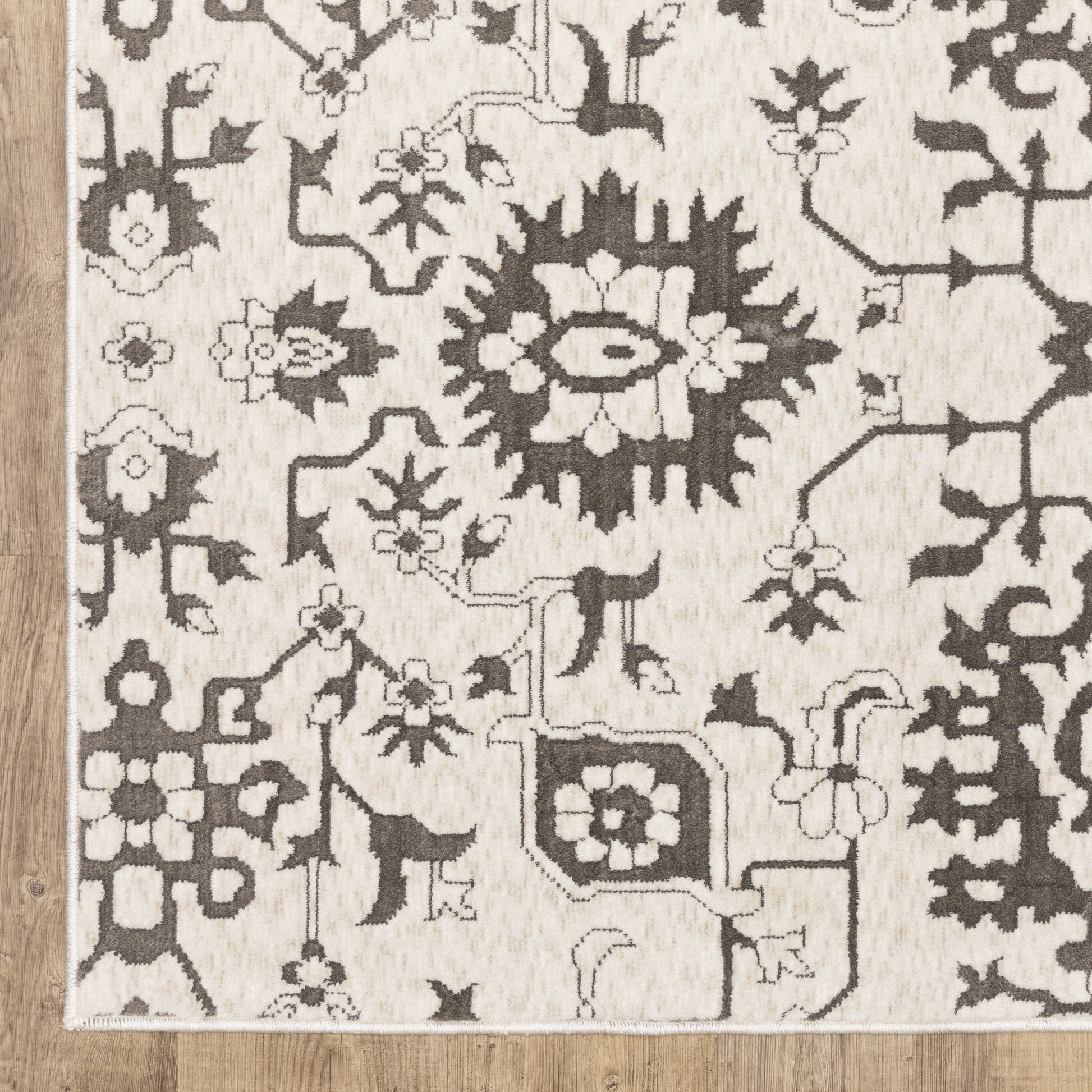 Oriental Weavers Intrigue  Ivory Grey Traditional