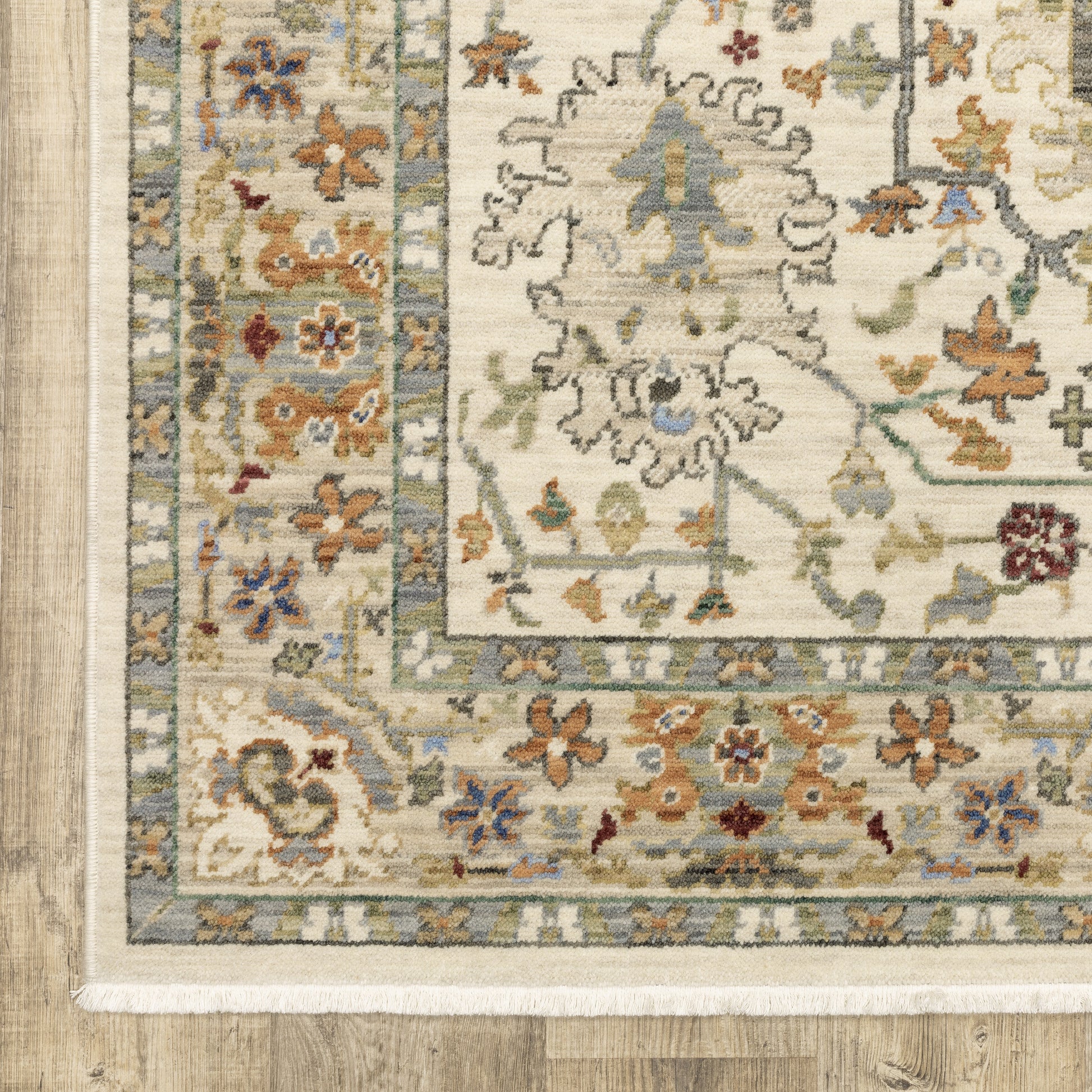 Oriental Weavers Lucca  Ivory Multi Traditional
