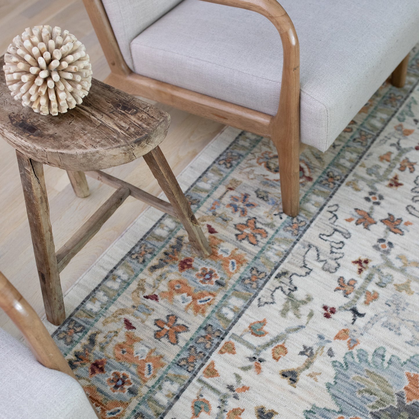 Oriental Weavers Lucca  Ivory Multi Traditional