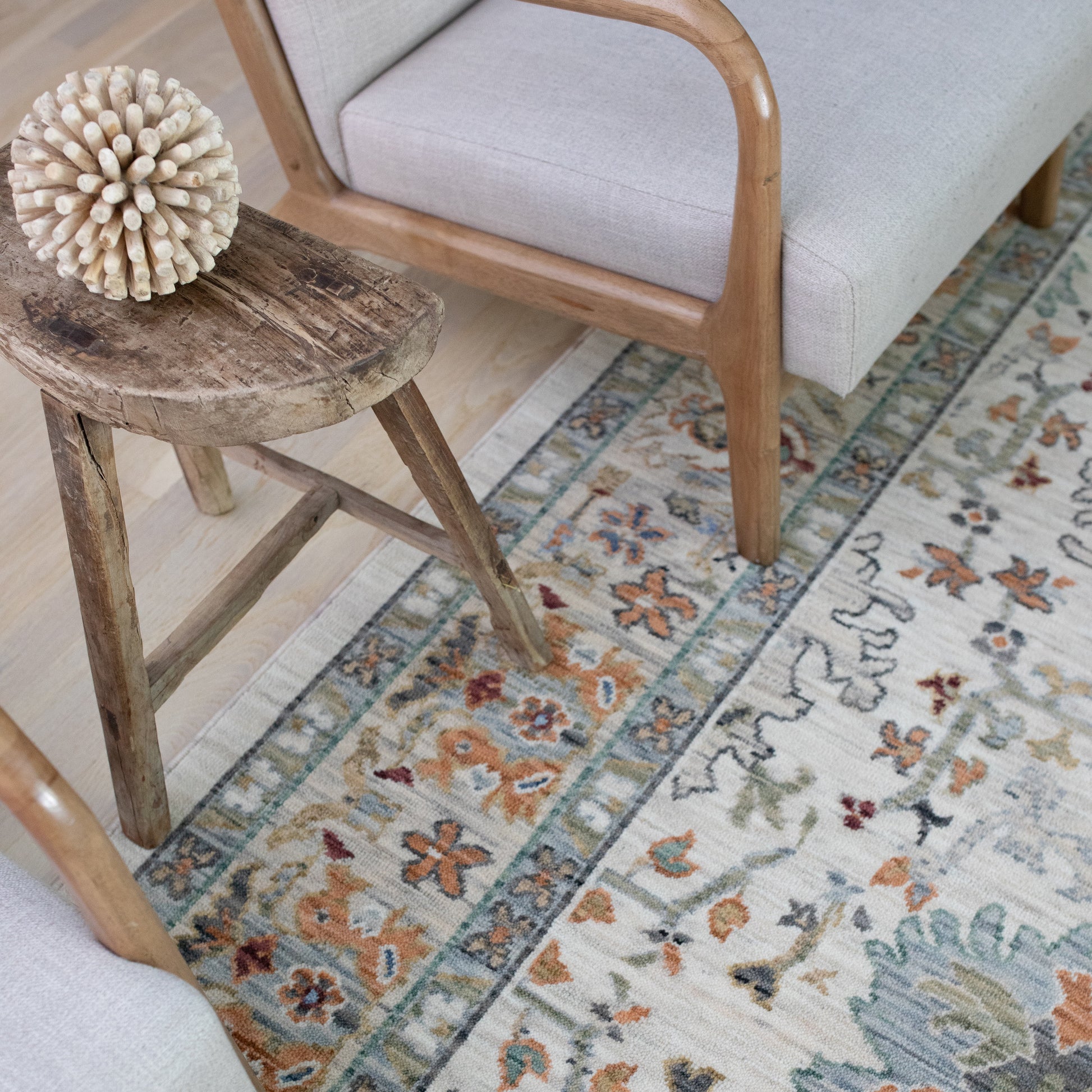 Oriental Weavers Lucca  Ivory Multi Traditional