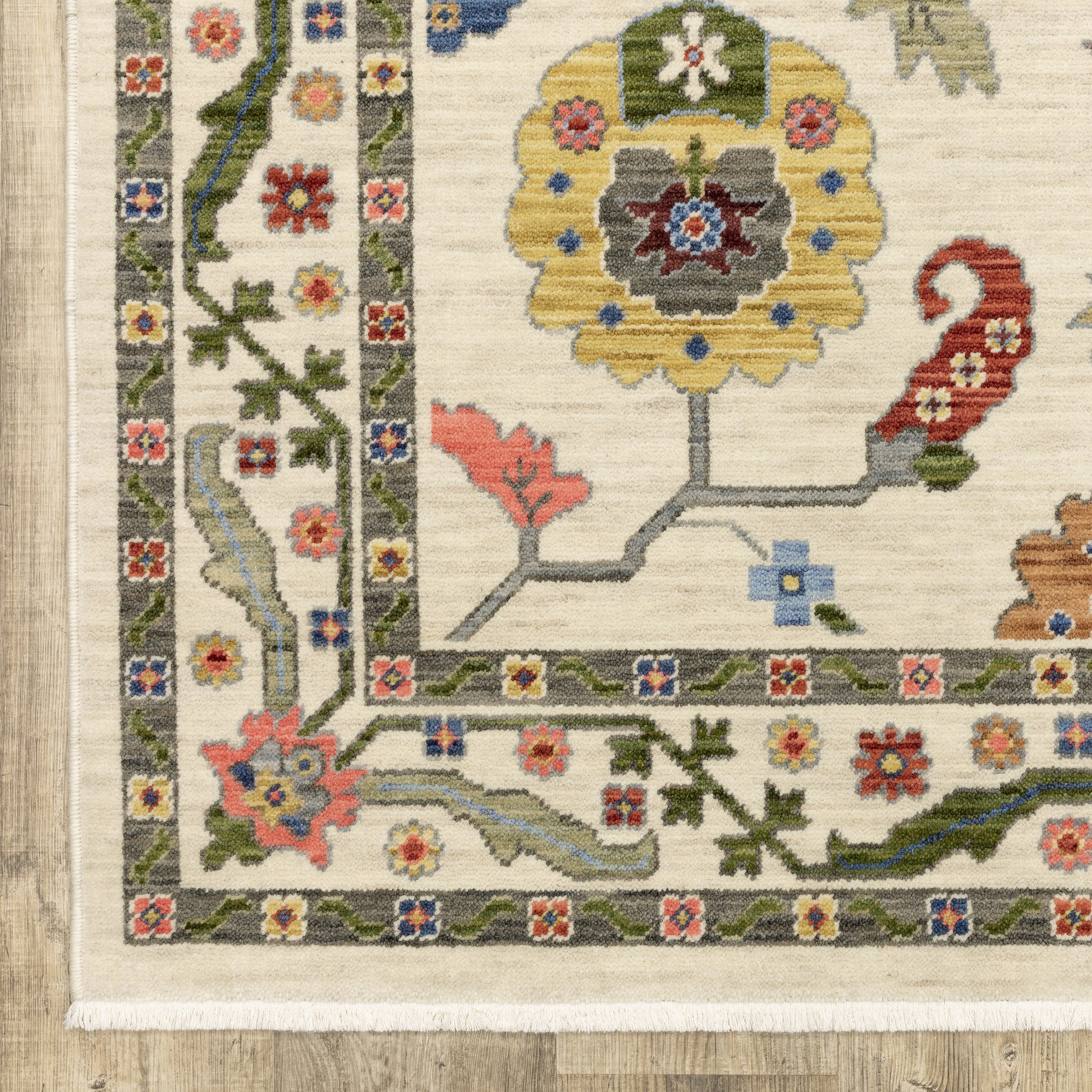 Oriental Weavers Lucca  Ivory Multi Traditional