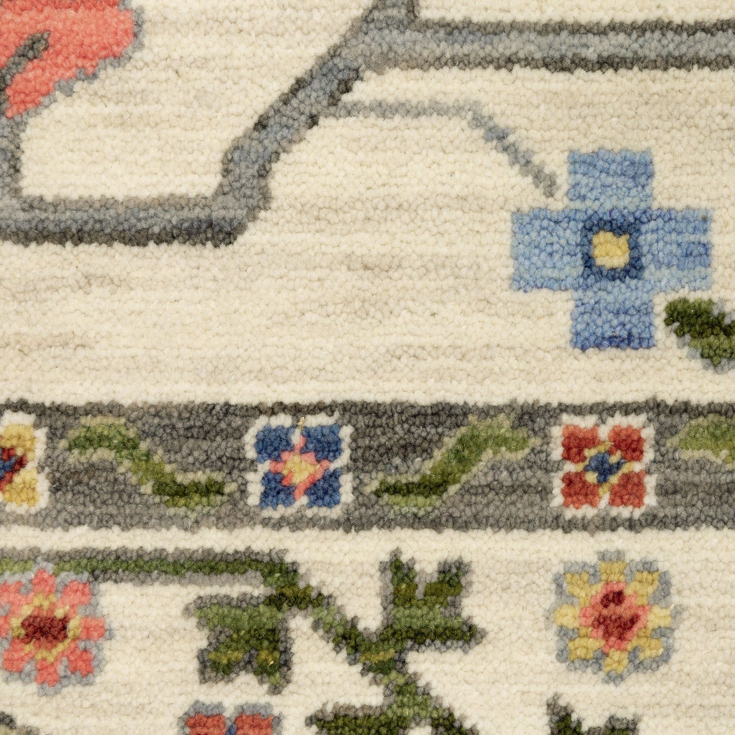 Oriental Weavers Lucca  Ivory Multi Traditional