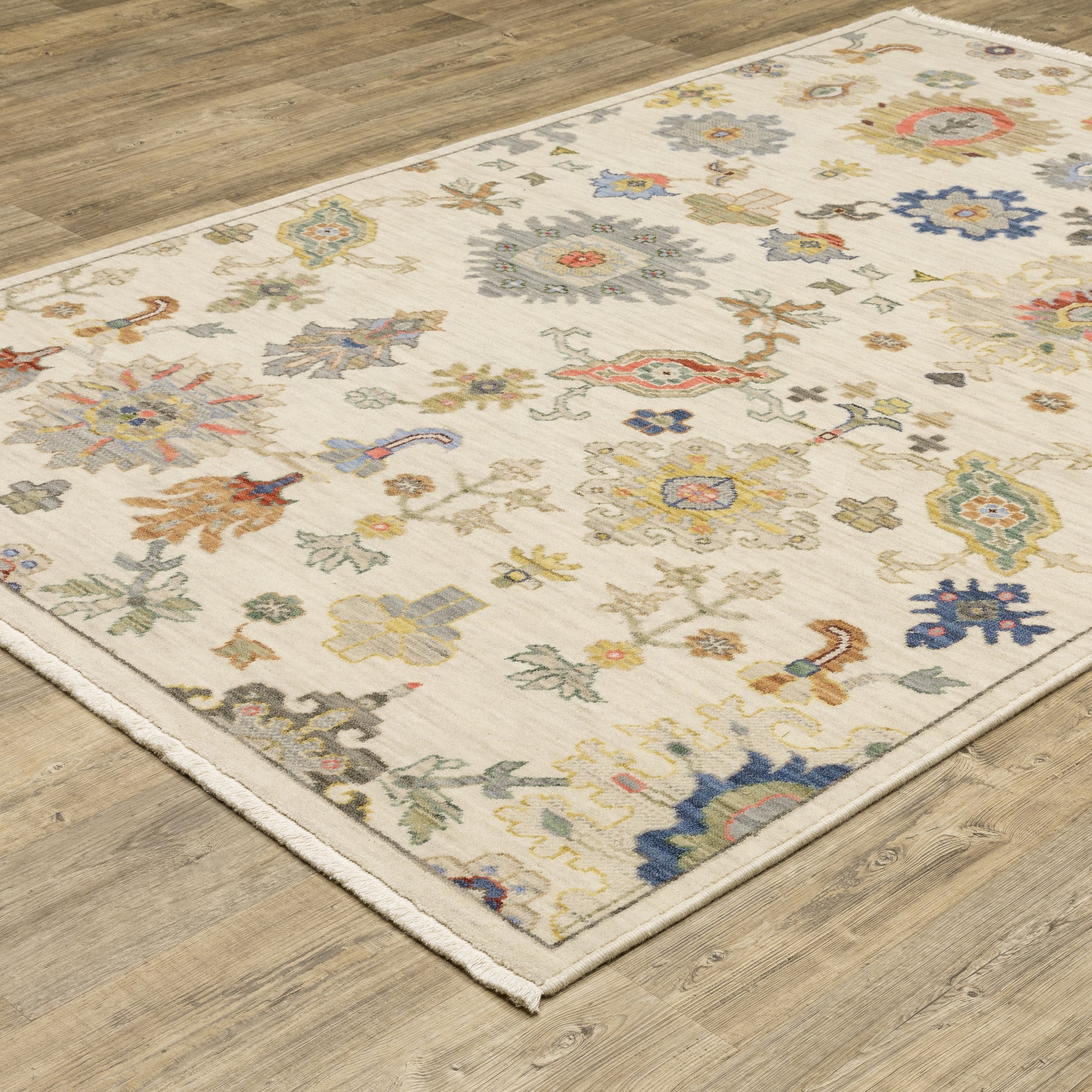 Oriental Weavers Lucca  Ivory Multi Traditional