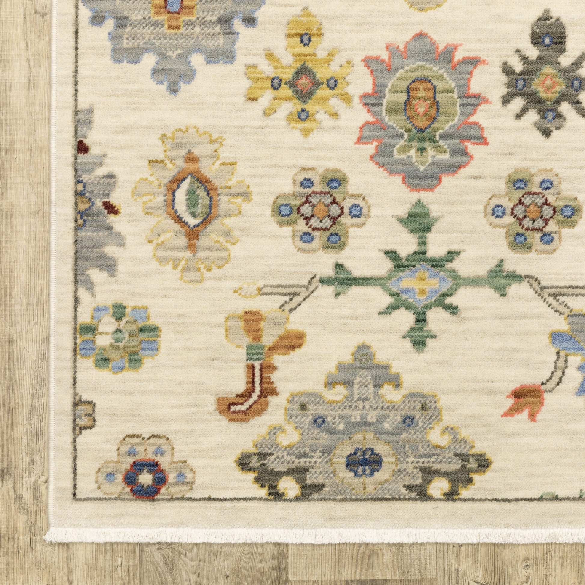 Oriental Weavers Lucca  Ivory Multi Traditional