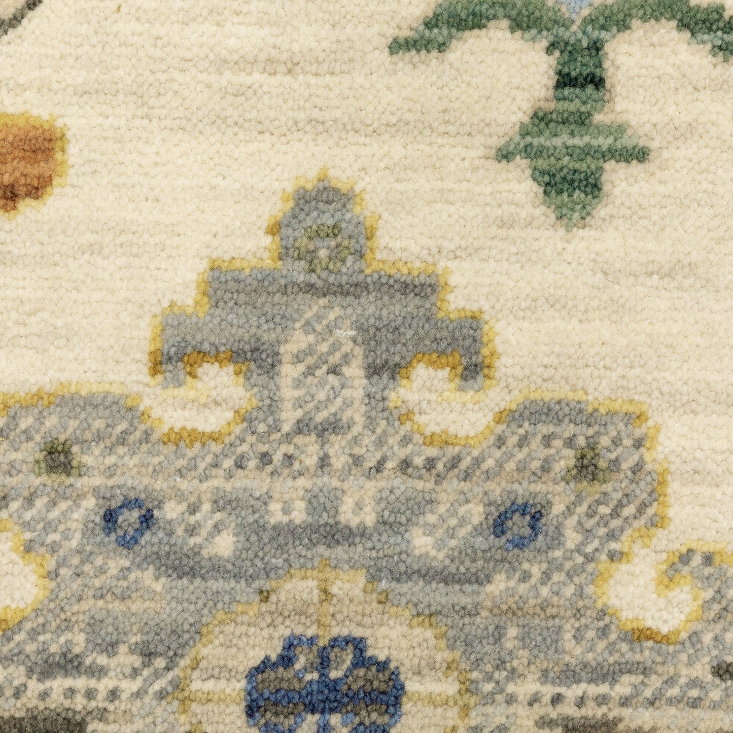 Oriental Weavers Lucca  Ivory Multi Traditional