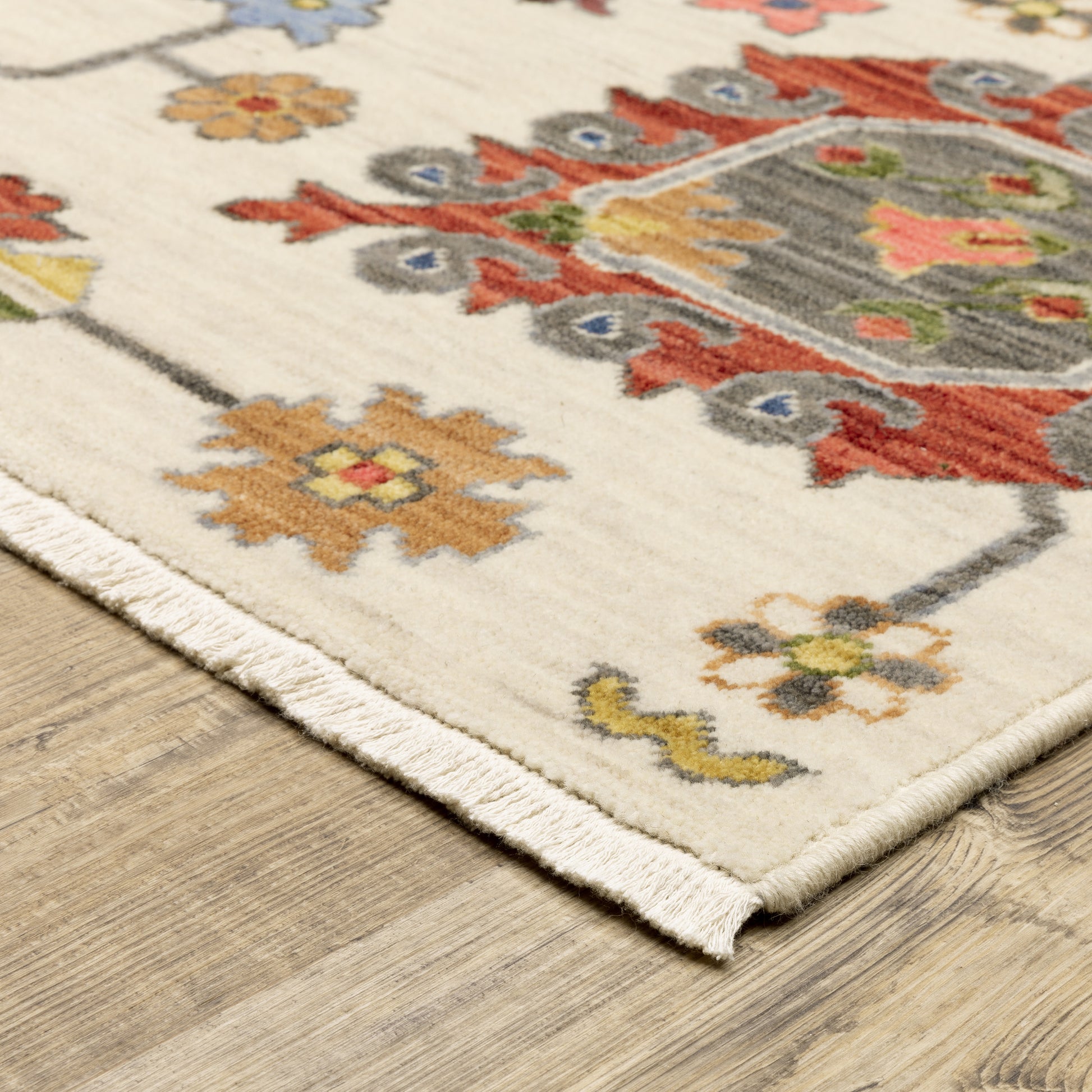 Oriental Weavers Lucca  Ivory Multi Traditional