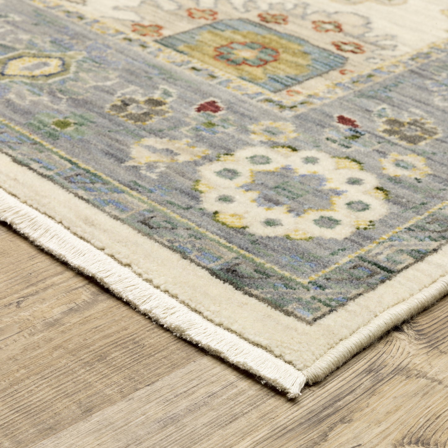 Oriental Weavers Lucca  Ivory Blue Traditional