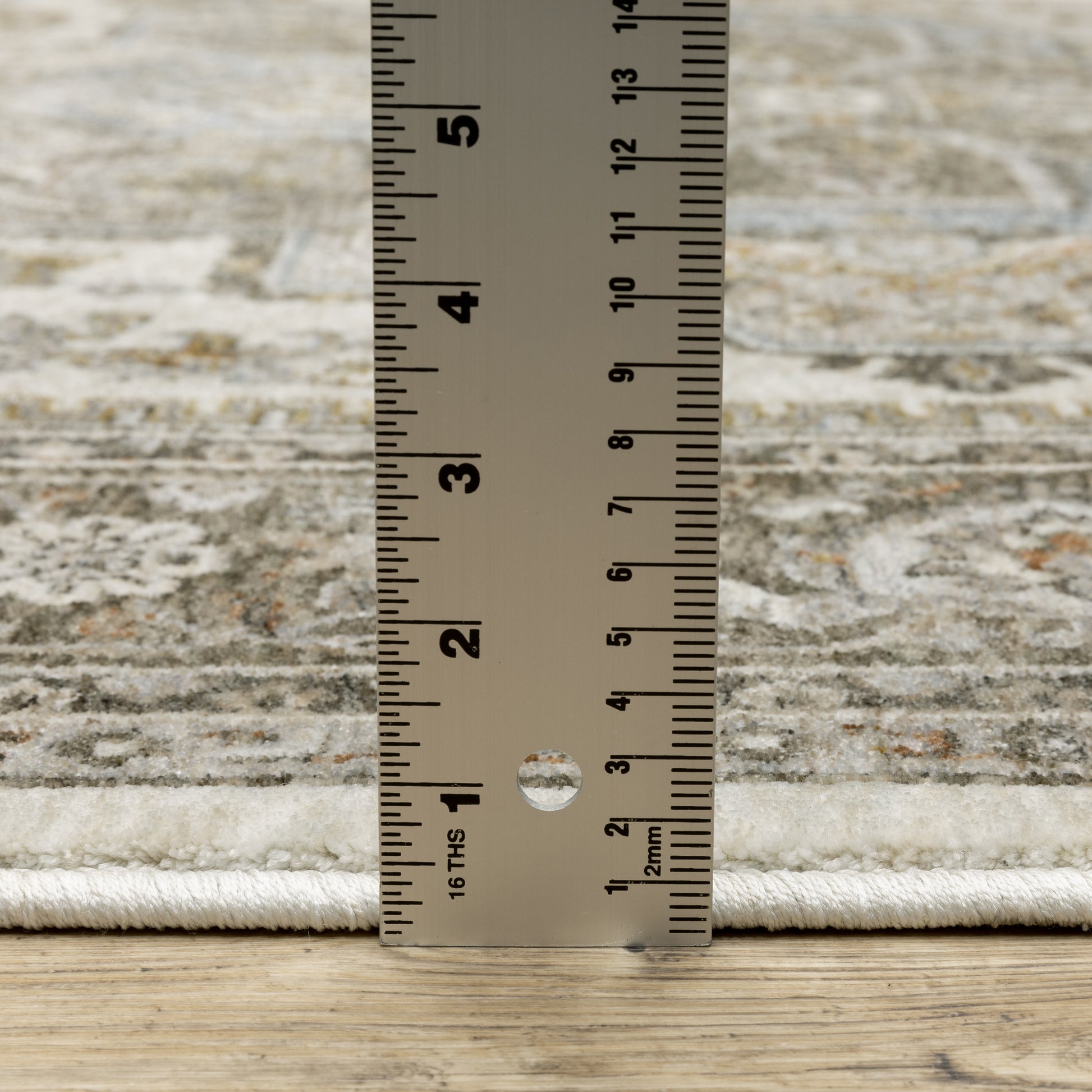 Oriental Weavers Maharaja  Ivory Gold Traditional