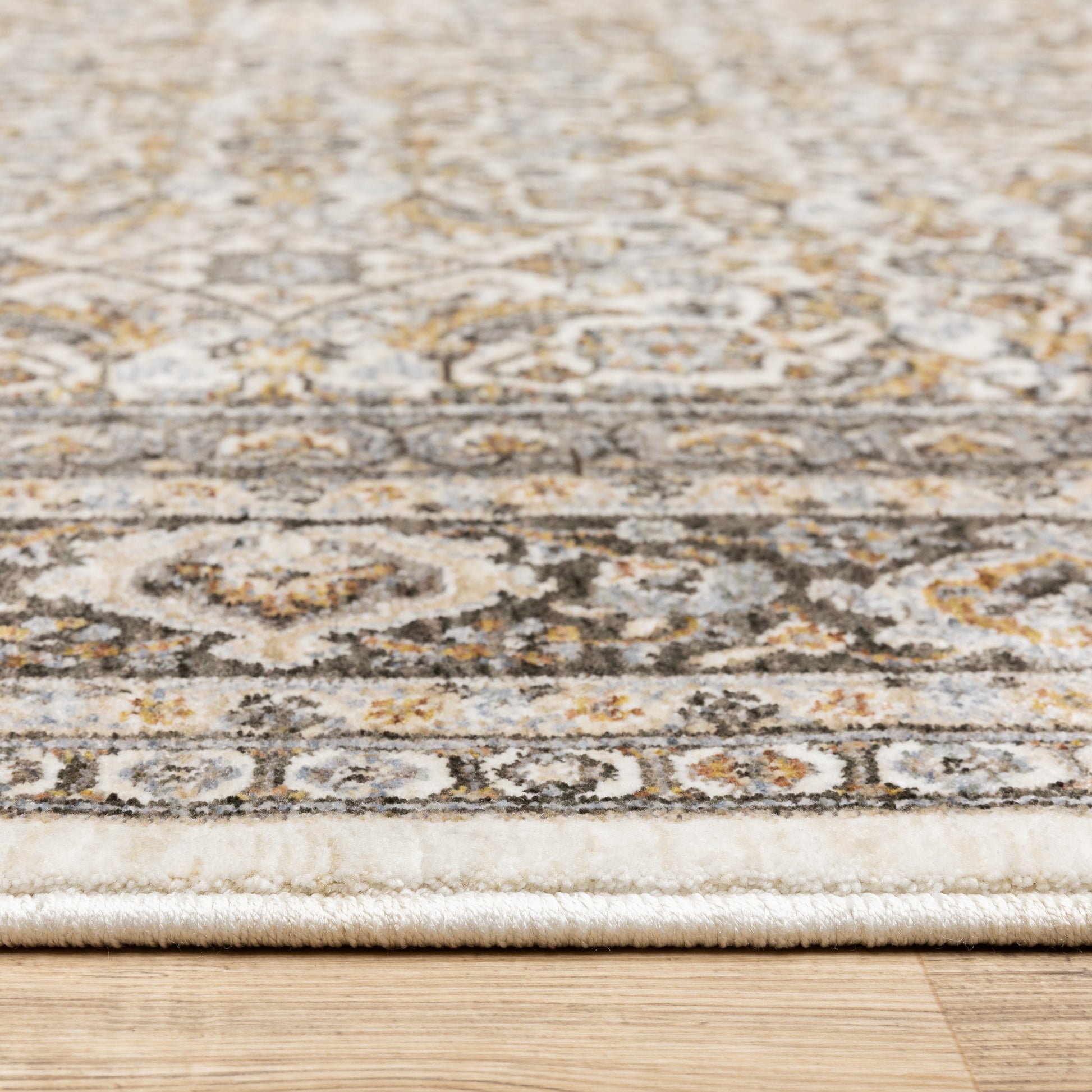 Oriental Weavers Maharaja  Ivory Grey Traditional