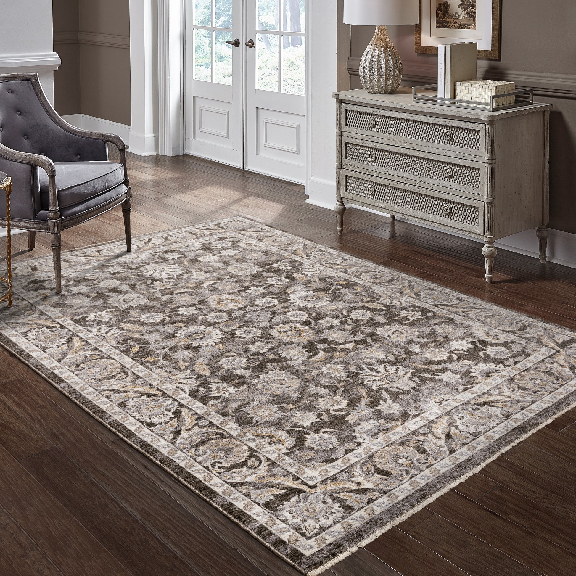 Oriental Weavers Maharaja  Grey Ivory Traditional