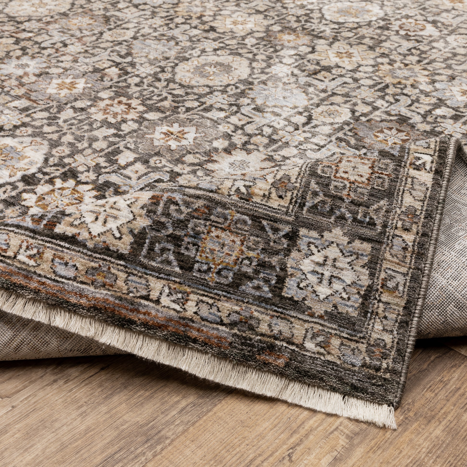 Oriental Weavers Maharaja  Grey Ivory Traditional