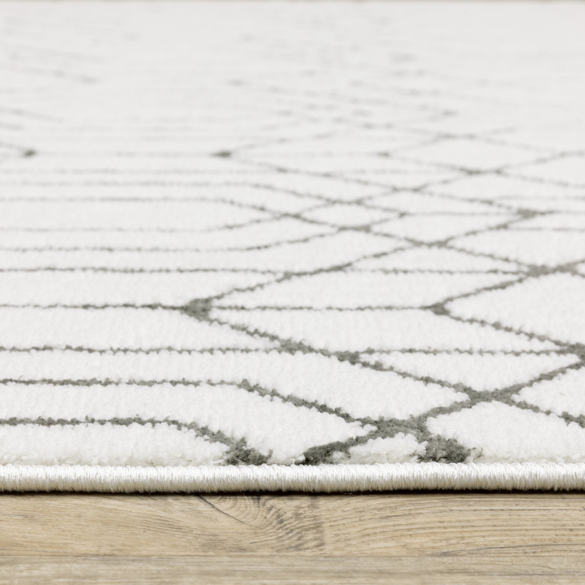 Oriental Weavers Montecito  White Grey Global