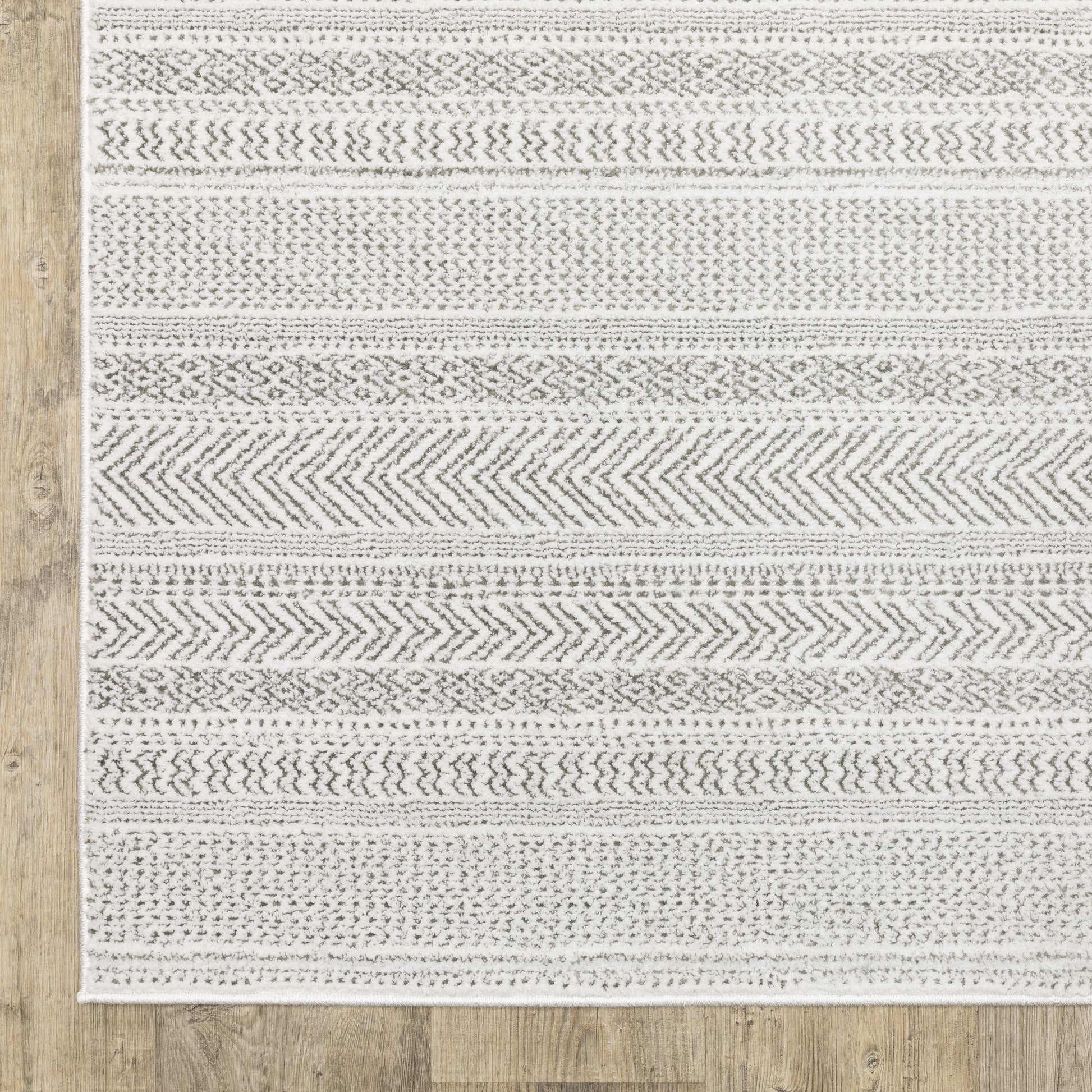 Oriental Weavers Montecito  White Grey Casual