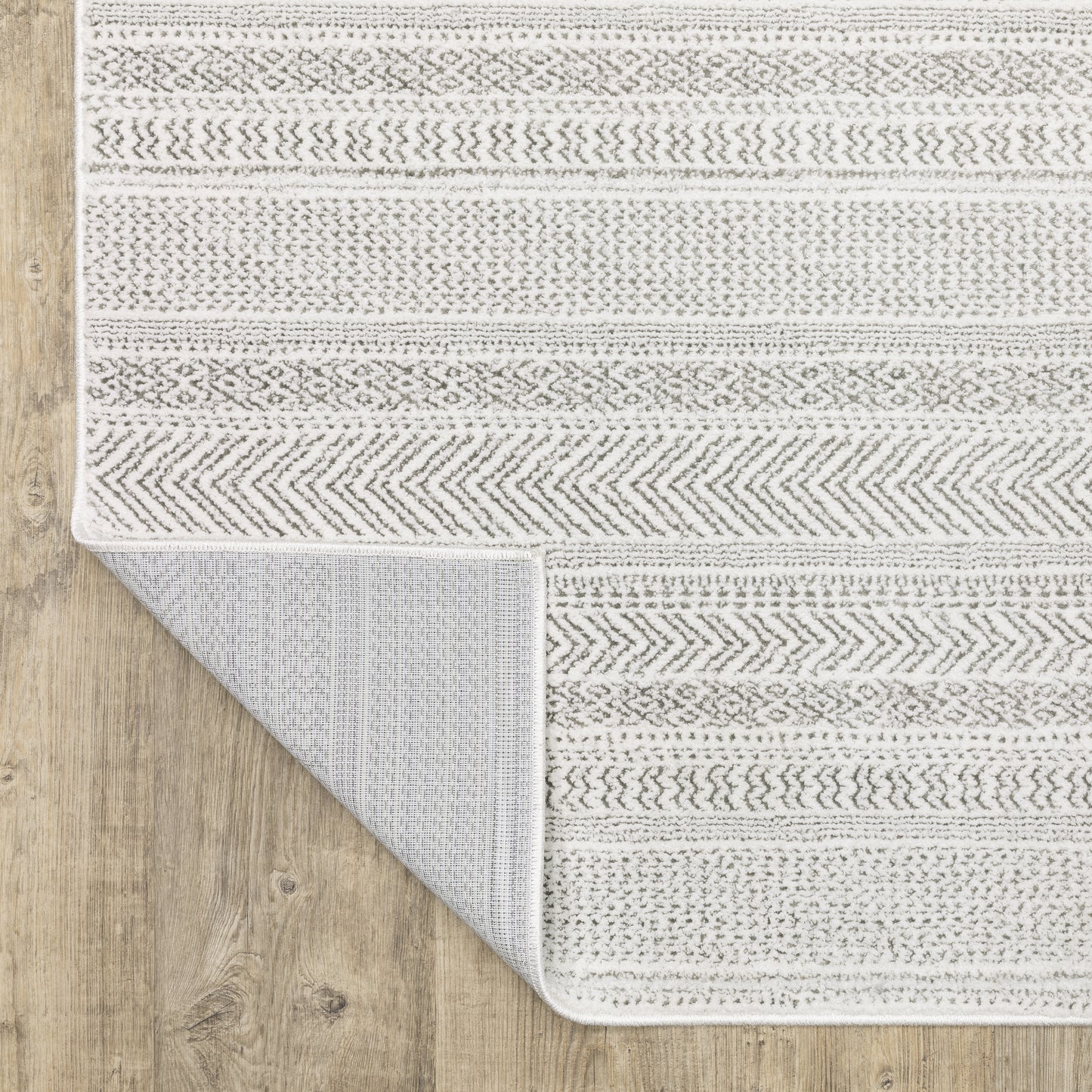 Oriental Weavers Montecito  White Grey Casual