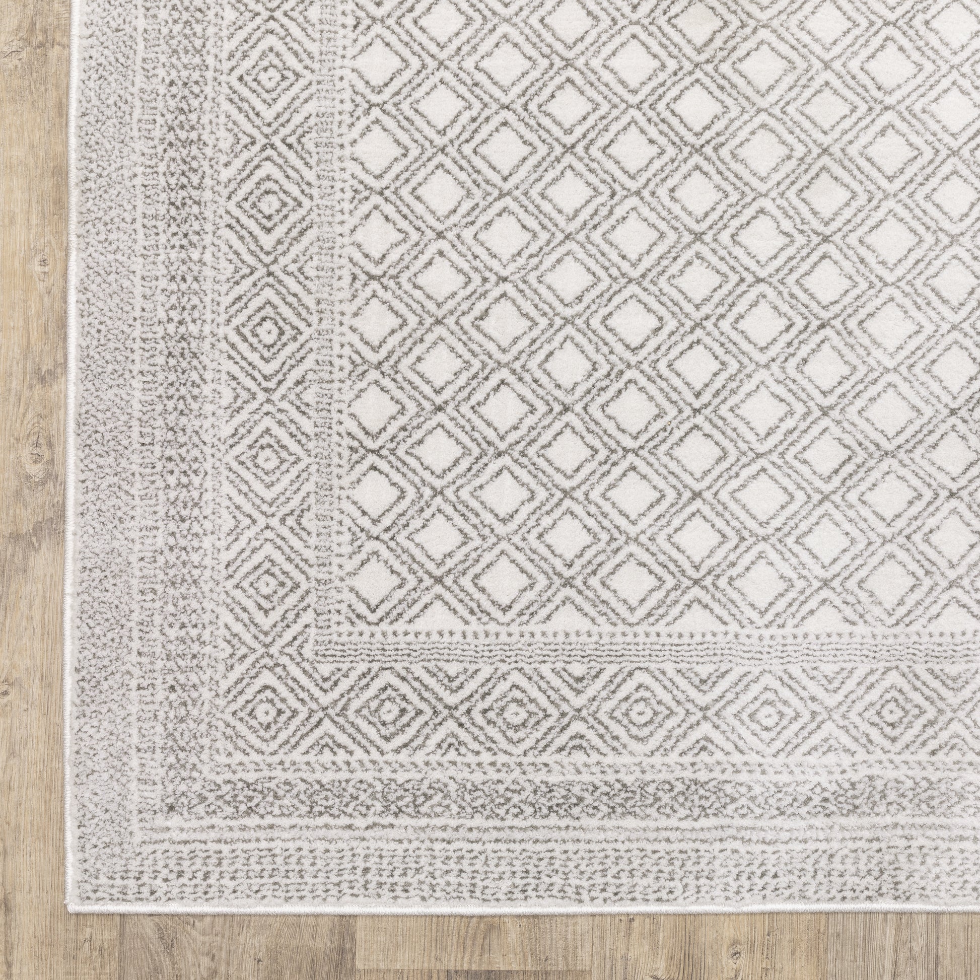 Oriental Weavers Montecito  White Grey Casual