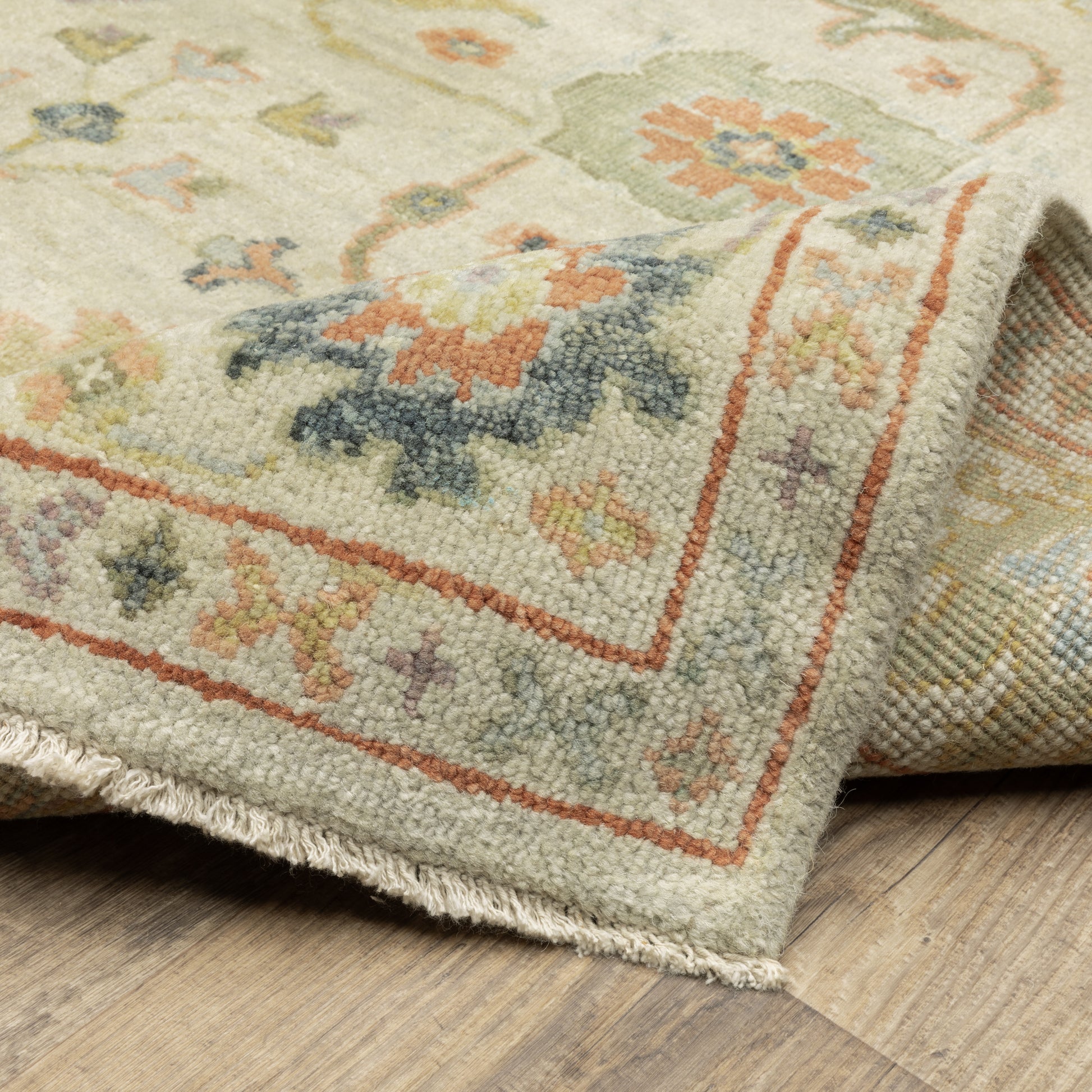 Oriental Weavers Palace  Beige Green Traditional