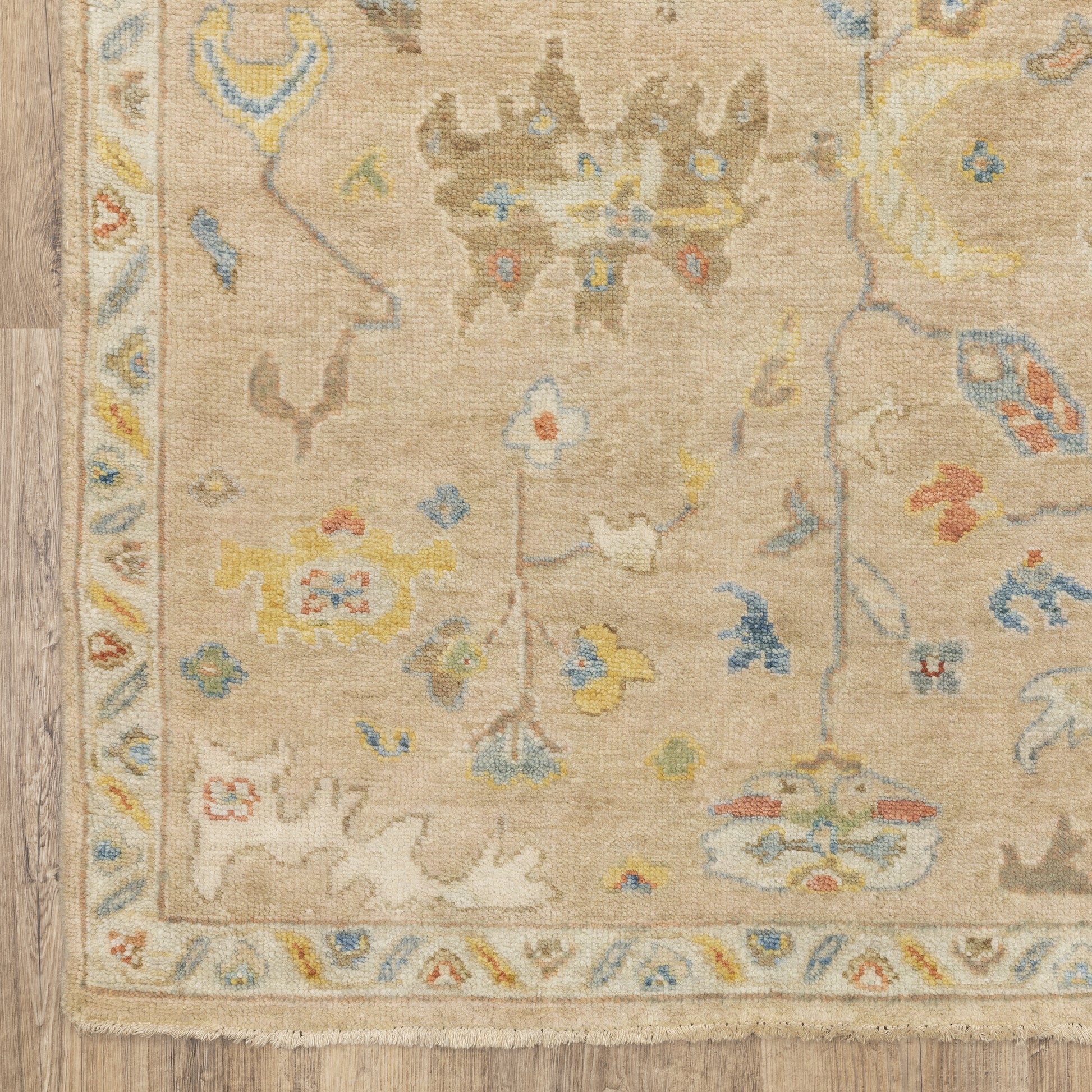 Oriental Weavers Palace  Beige Multi Traditional