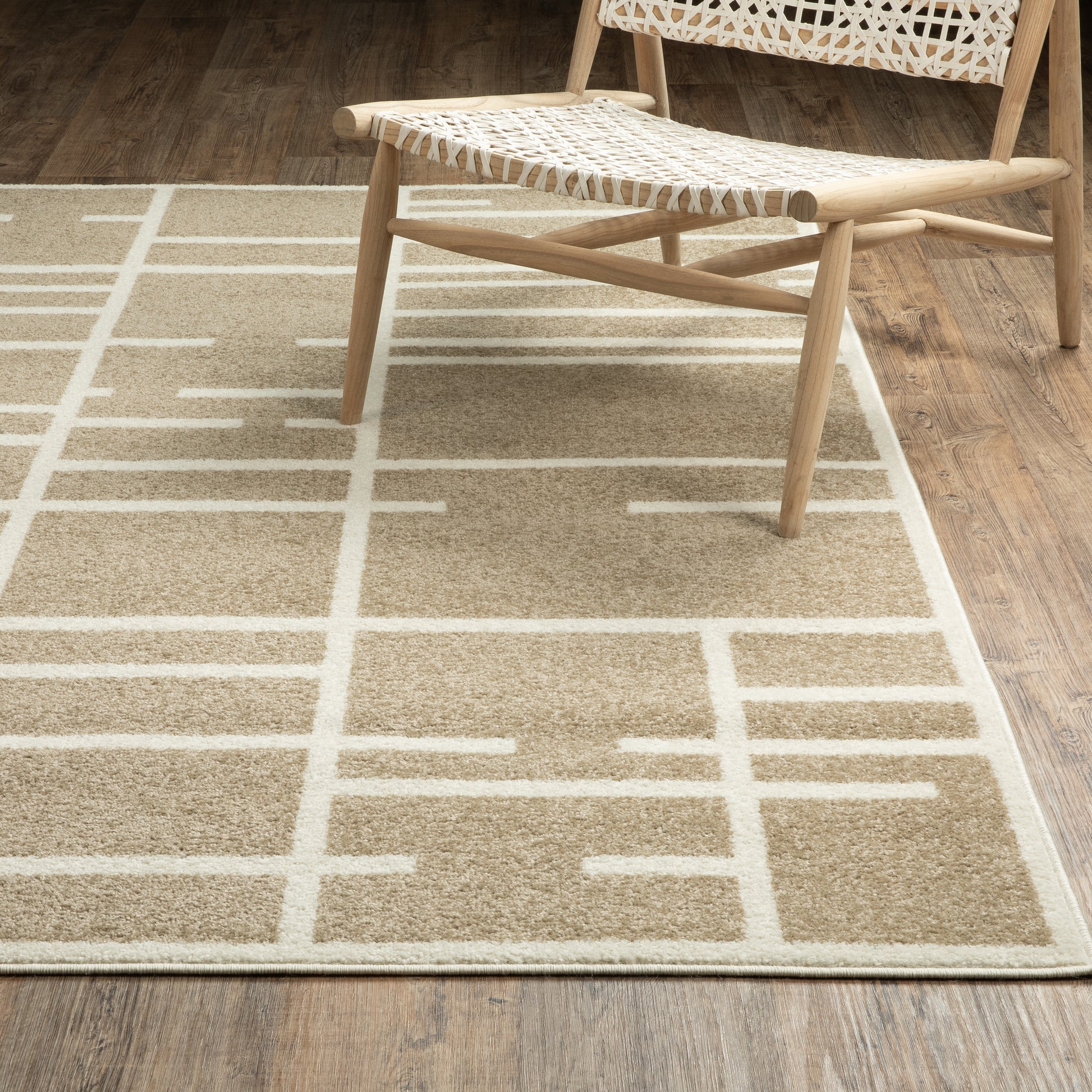 Oriental Weavers Quinn  Beige Ivory Modern