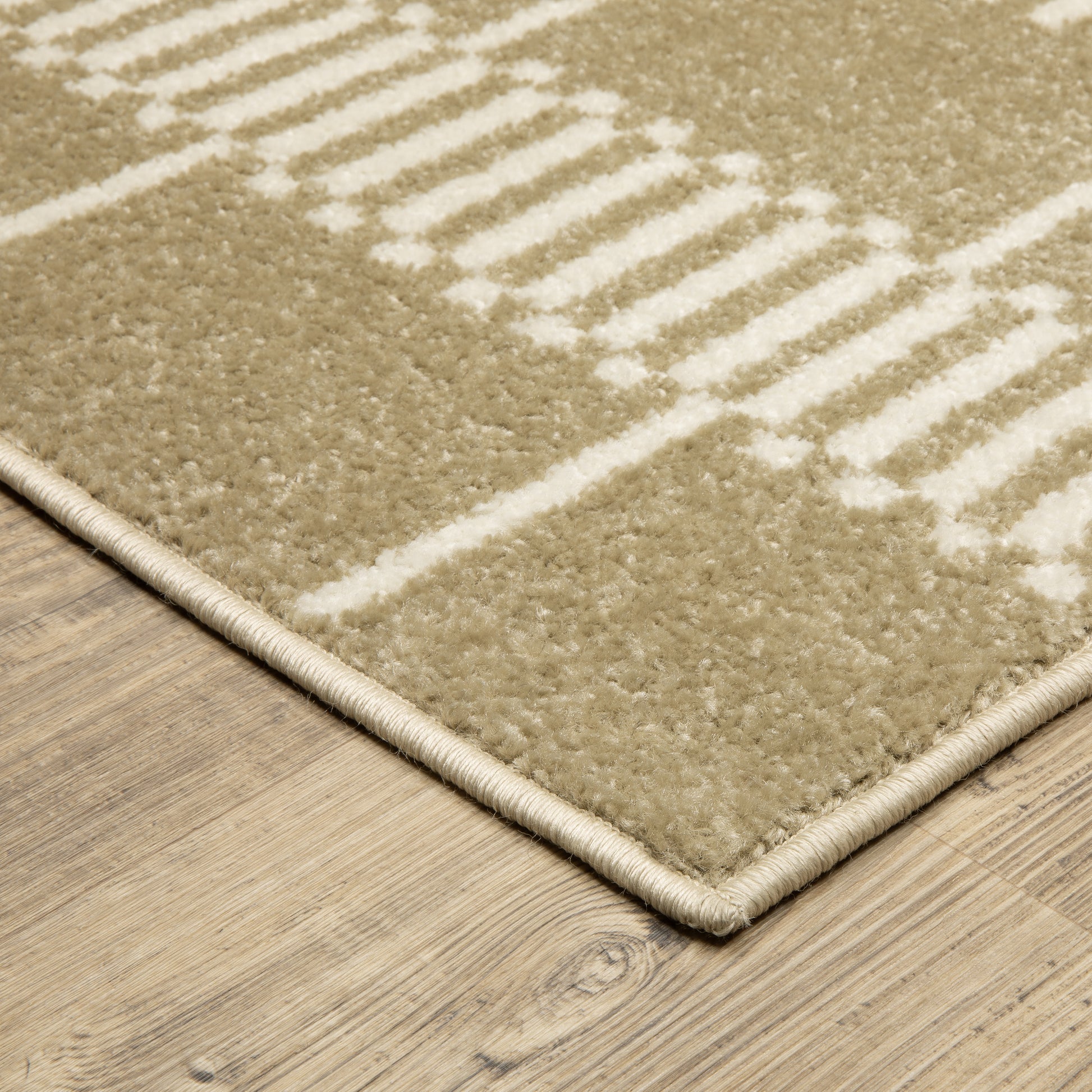 Oriental Weavers Quinn  Beige Ivory Scandinavian