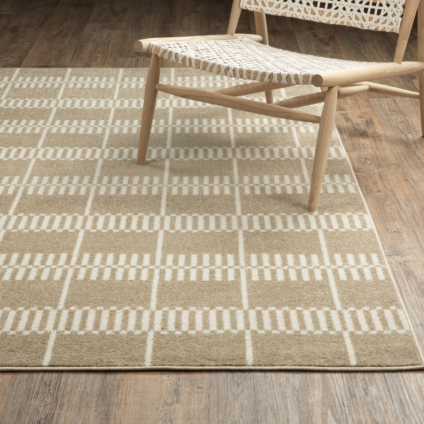 Oriental Weavers Quinn  Beige Ivory Scandinavian