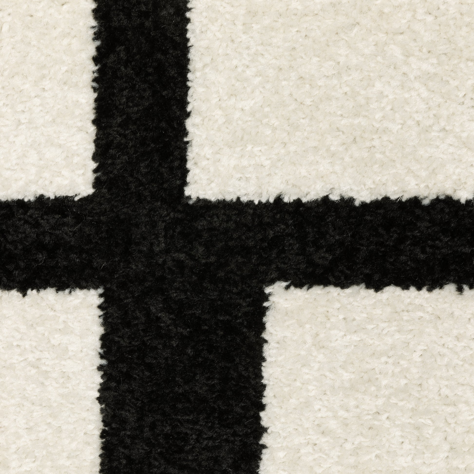 Oriental Weavers Quinn  Ivory Black Modern