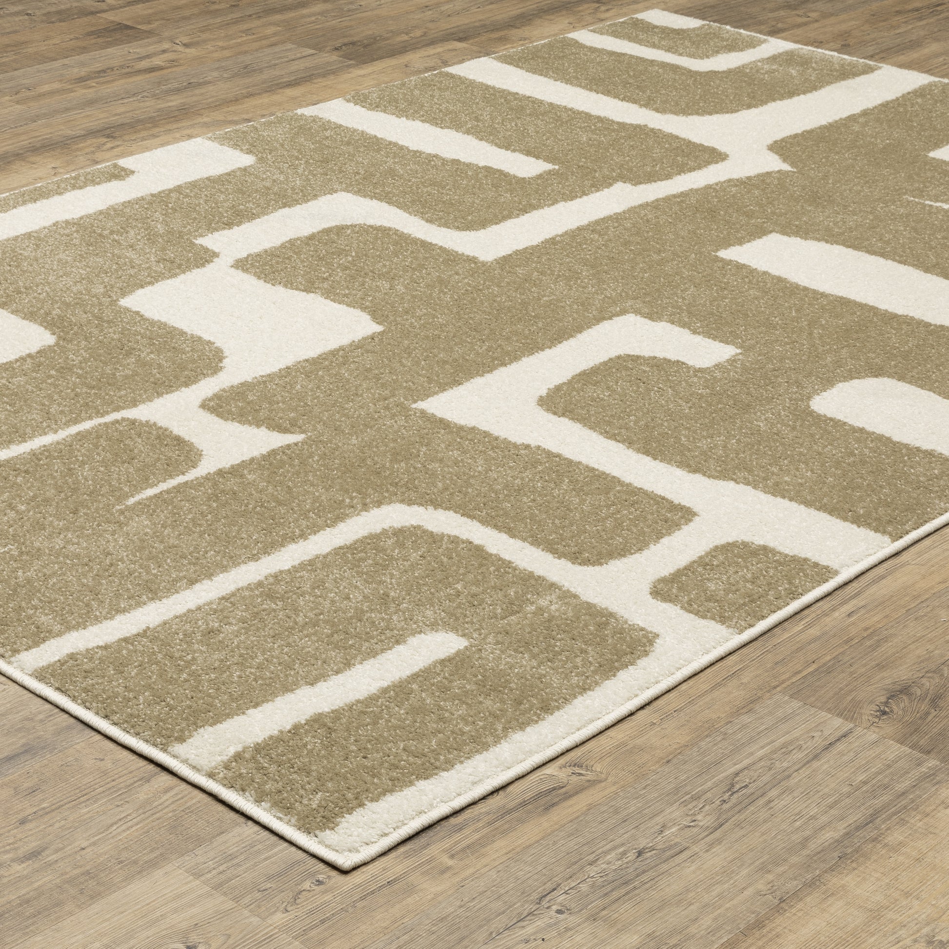 Oriental Weavers Quinn  Beige Ivory Modern