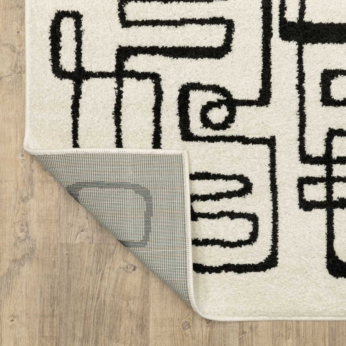 Oriental Weavers Quinn  Beige Black Modern