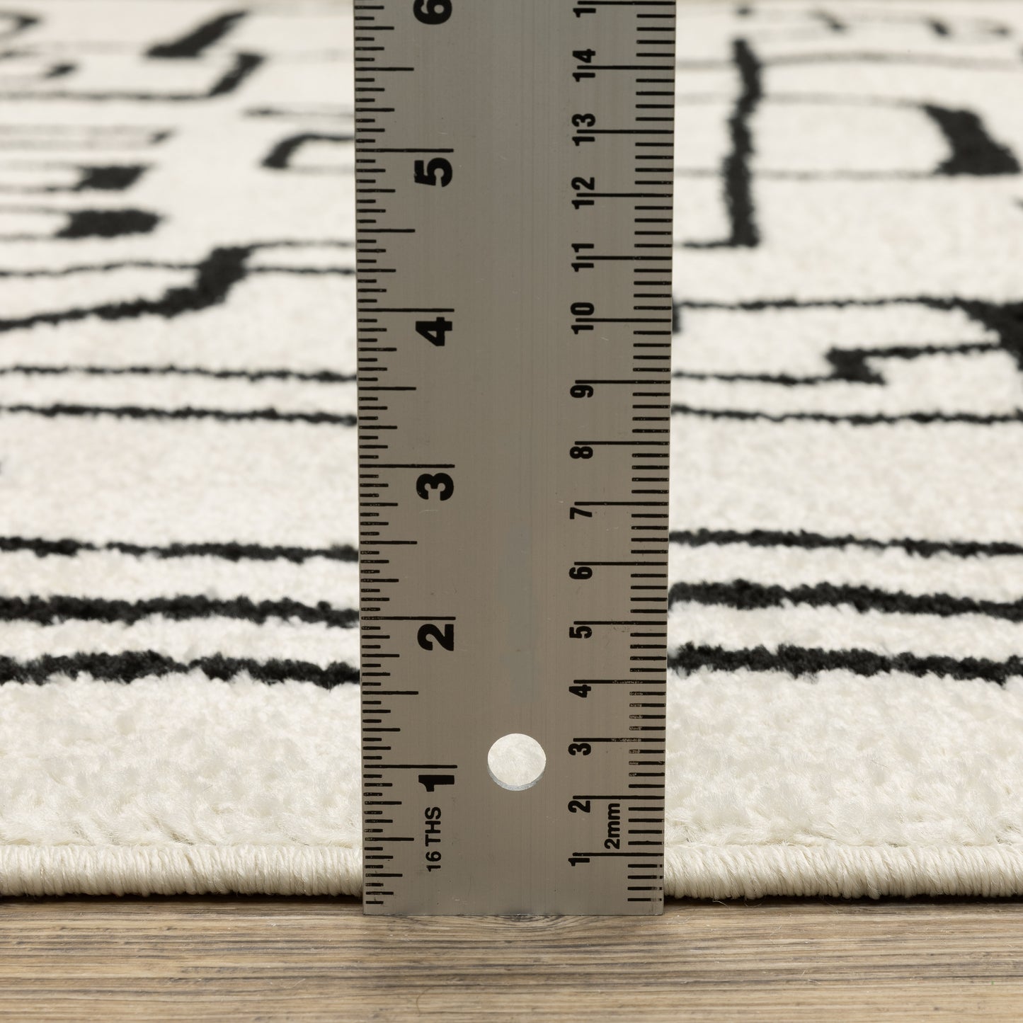 Oriental Weavers Quinn  Beige Black Modern