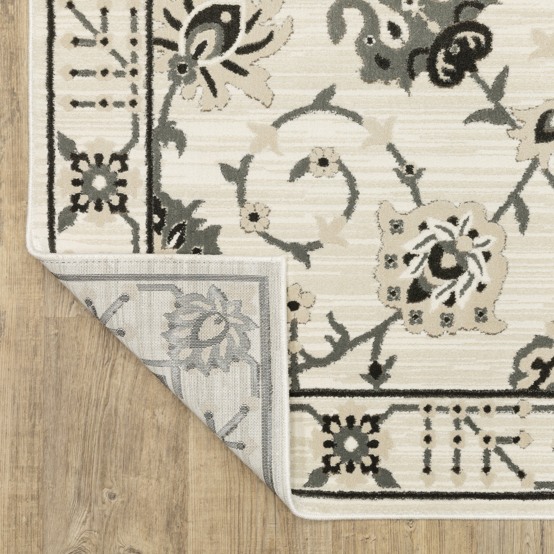 Oriental Weavers Raylan  Ivory Grey Traditional