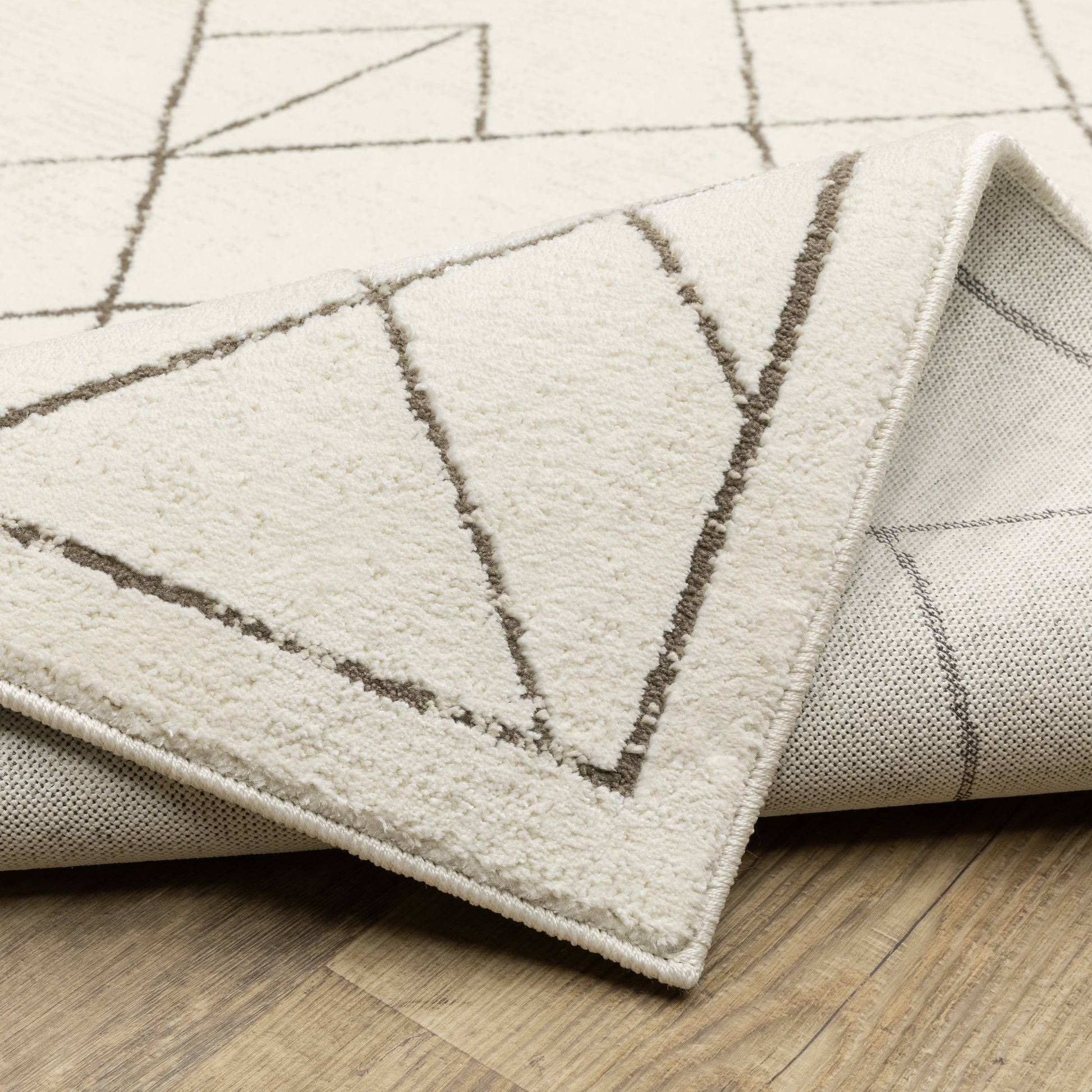 Oriental Weavers Raylan  Ivory Taupe Modern & Contemporary