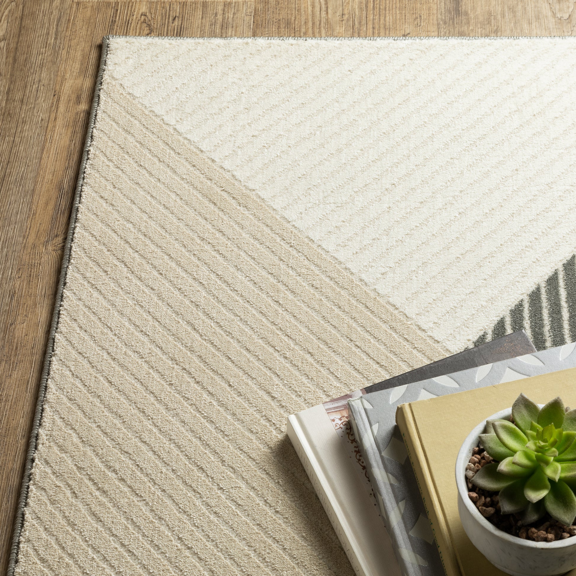 Oriental Weavers Raylan  Ivory Black Modern & Contemporary