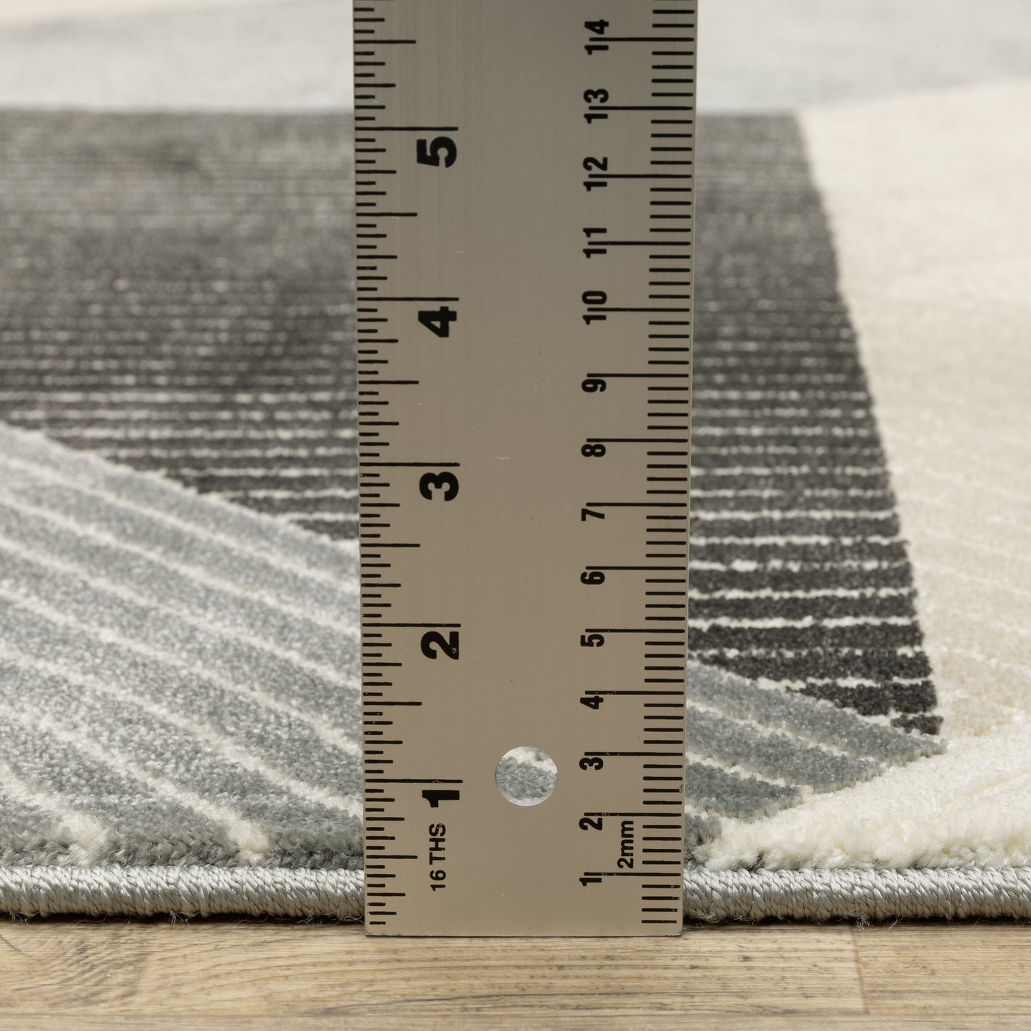 Oriental Weavers Raylan  Ivory Black Modern & Contemporary