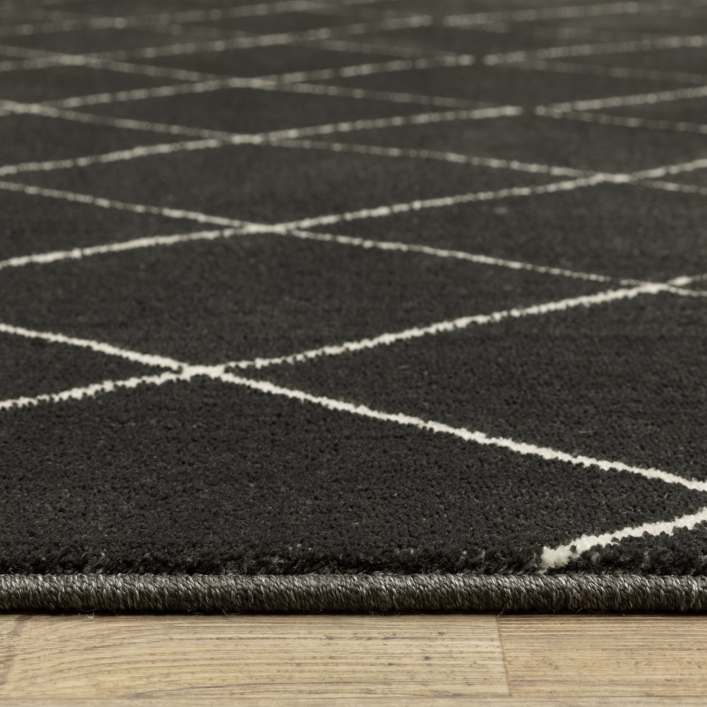 Oriental Weavers Raylan  Black Ivory Transitional