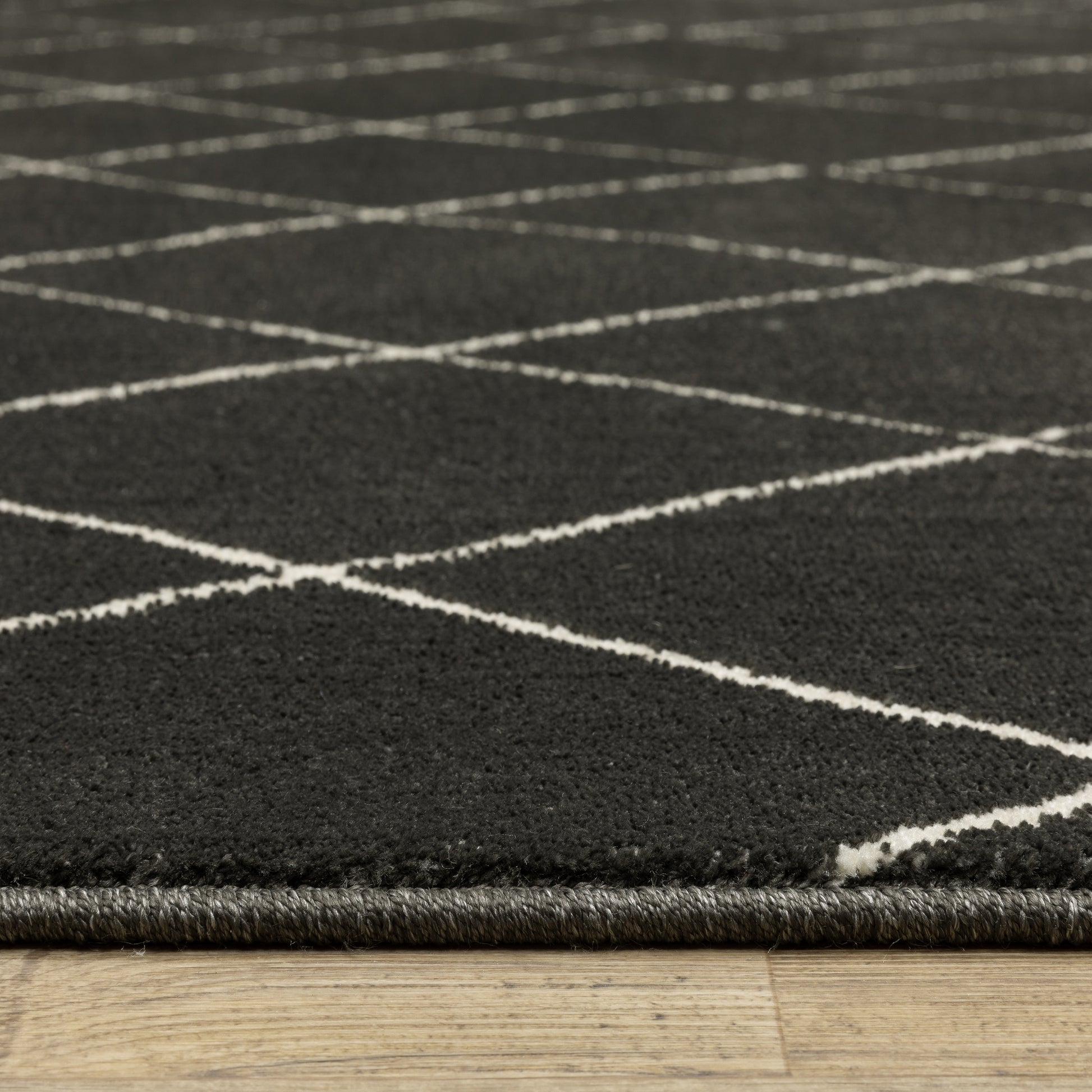 Oriental Weavers Raylan  Black Ivory Transitional