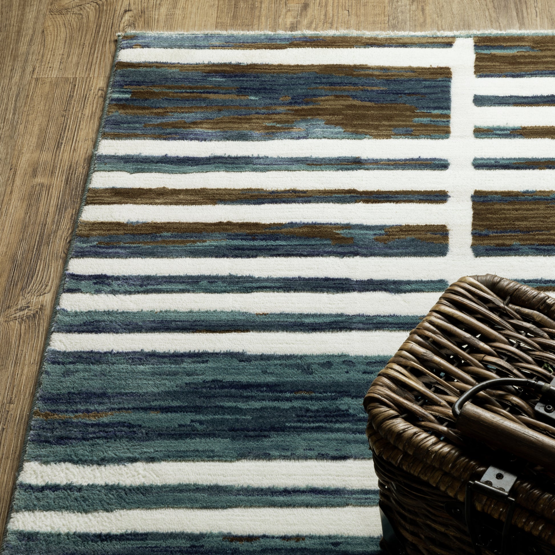 Oriental Weavers Reed  Ivory Blue Modern & Contemporary