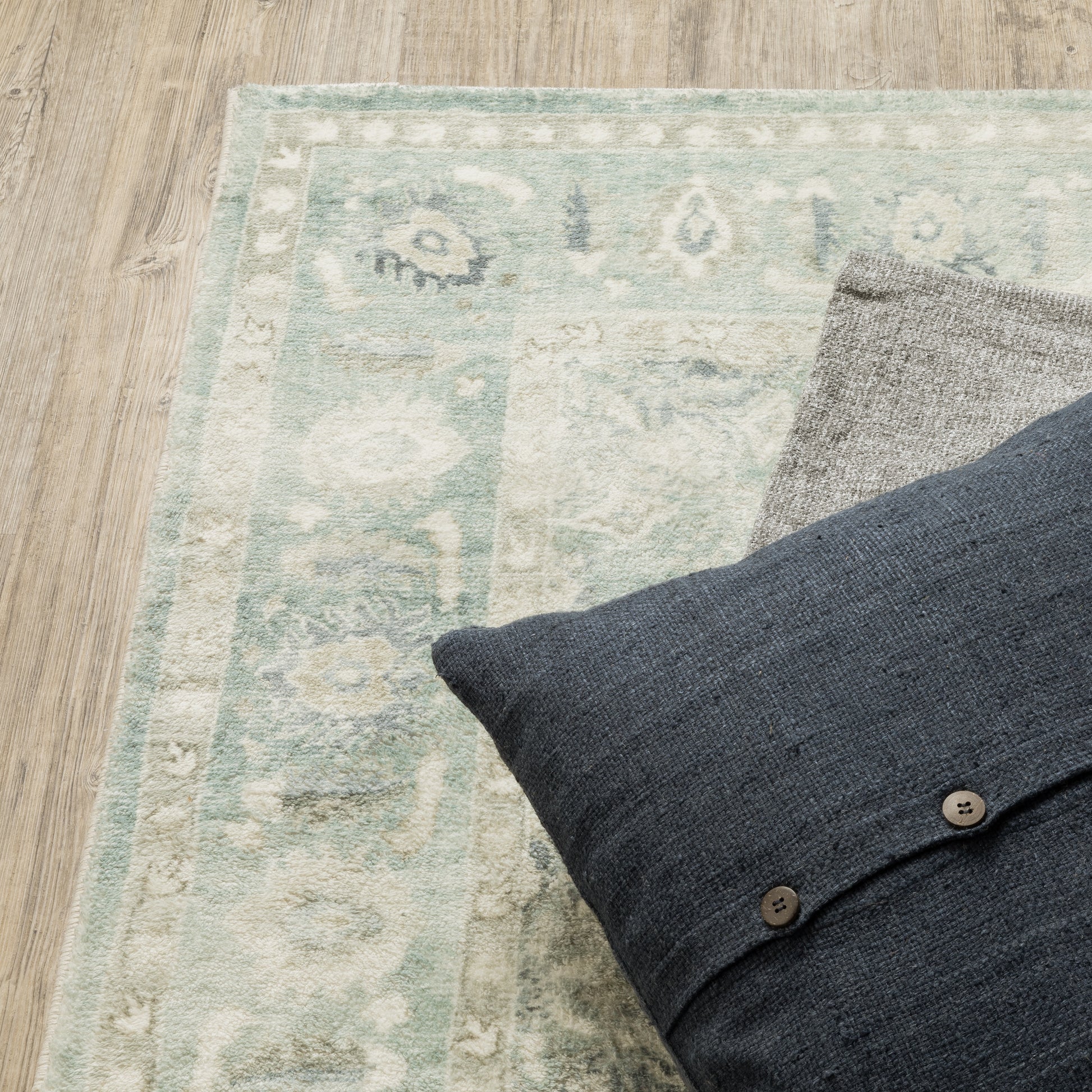 Oriental Weavers Savoy  Green Ivory Traditional