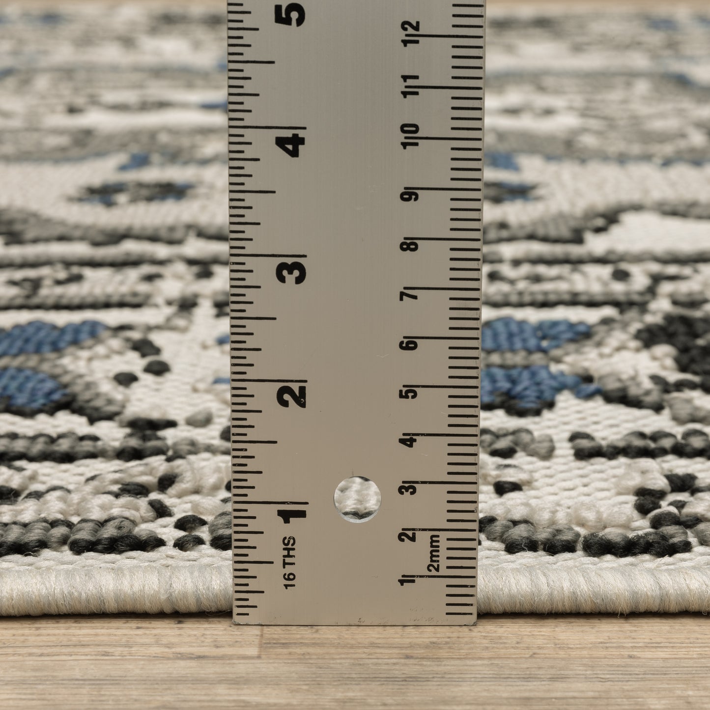 Oriental Weavers Torrey  Light Grey Grey Traditional