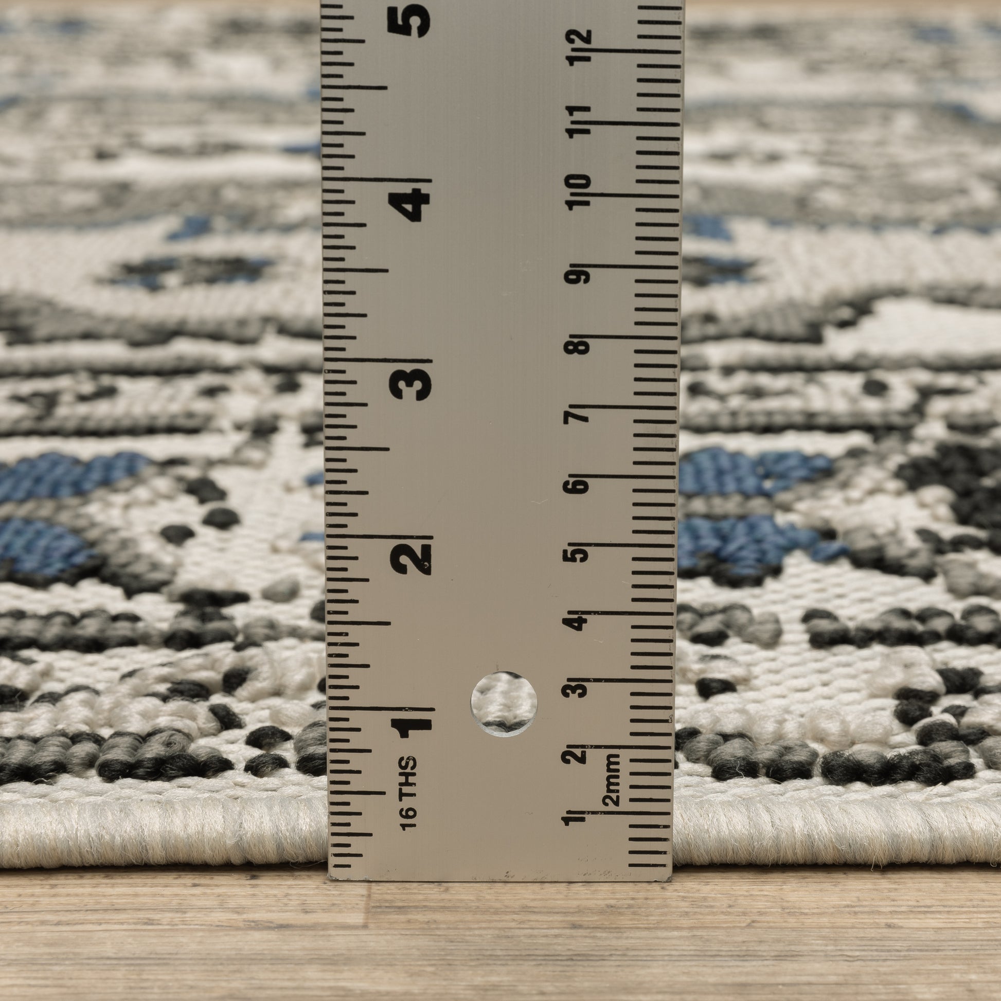 Oriental Weavers Torrey  Light Grey Grey Traditional