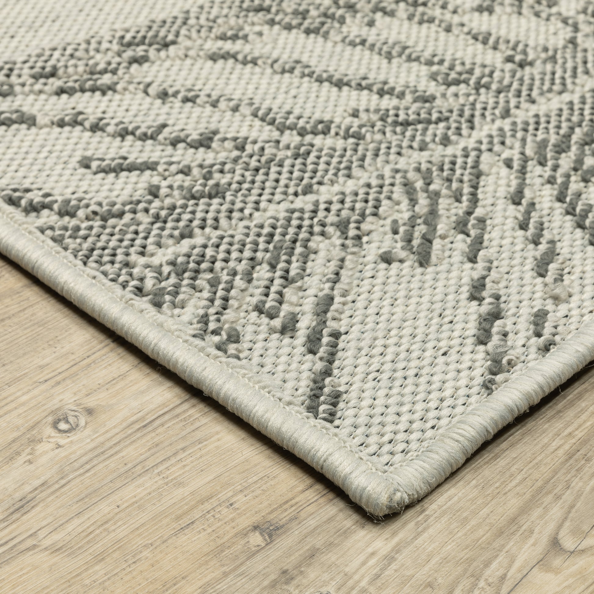 Oriental Weavers Torrey  Light Grey Grey Tropical