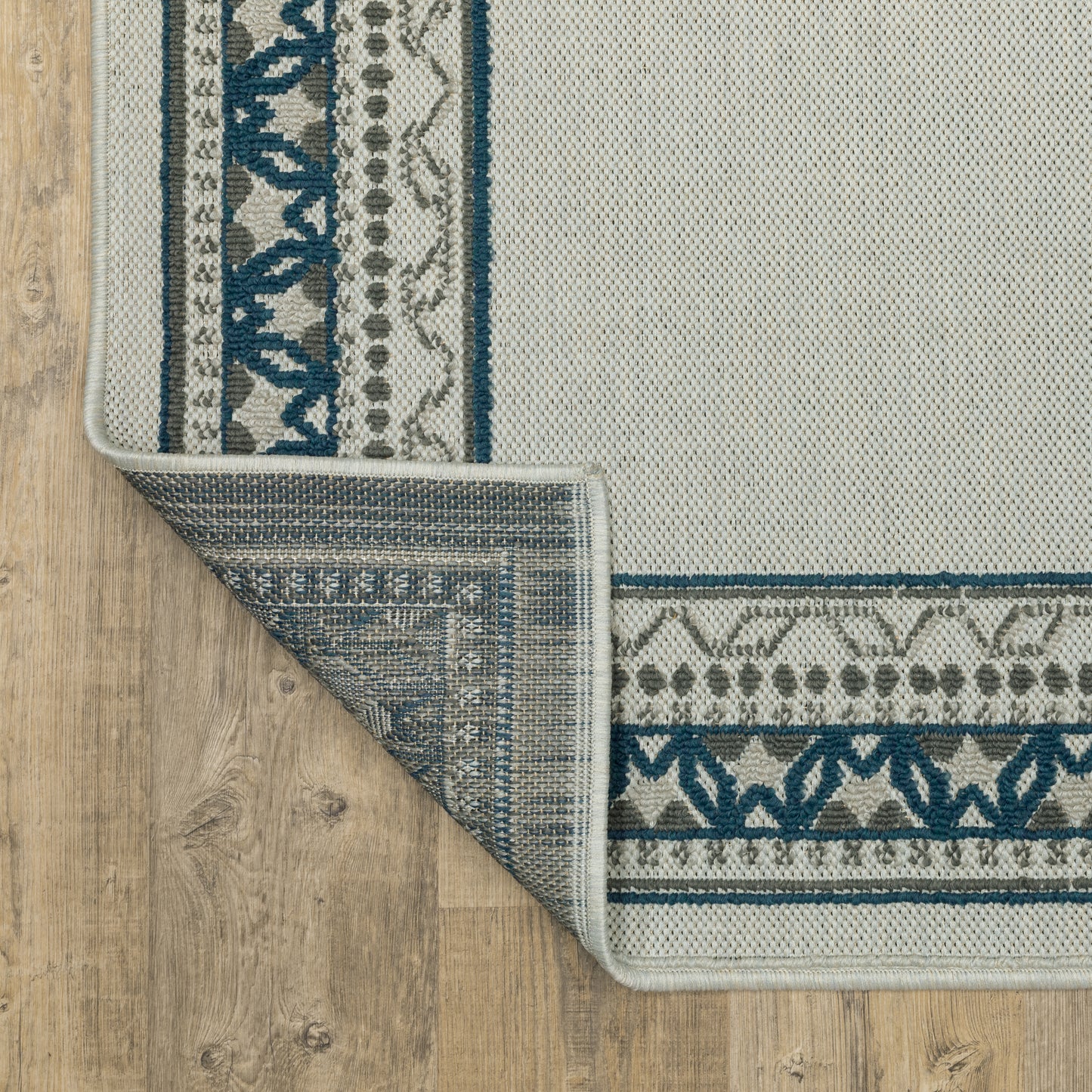 Oriental Weavers Torrey  Light Grey Blue Traditional