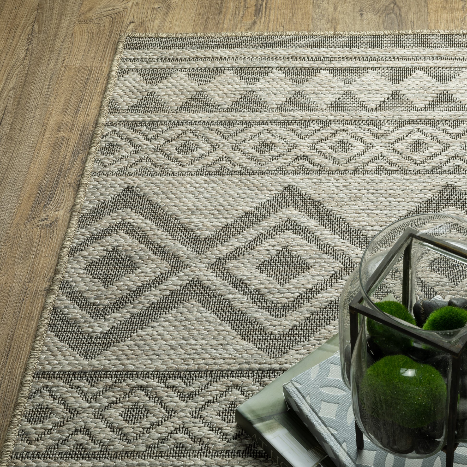 Oriental Weavers Tortuga  Tan Black Casual