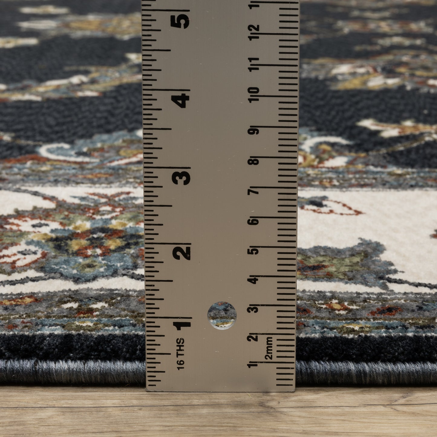 Oriental Weavers Vivian  Navy Ivory Traditional