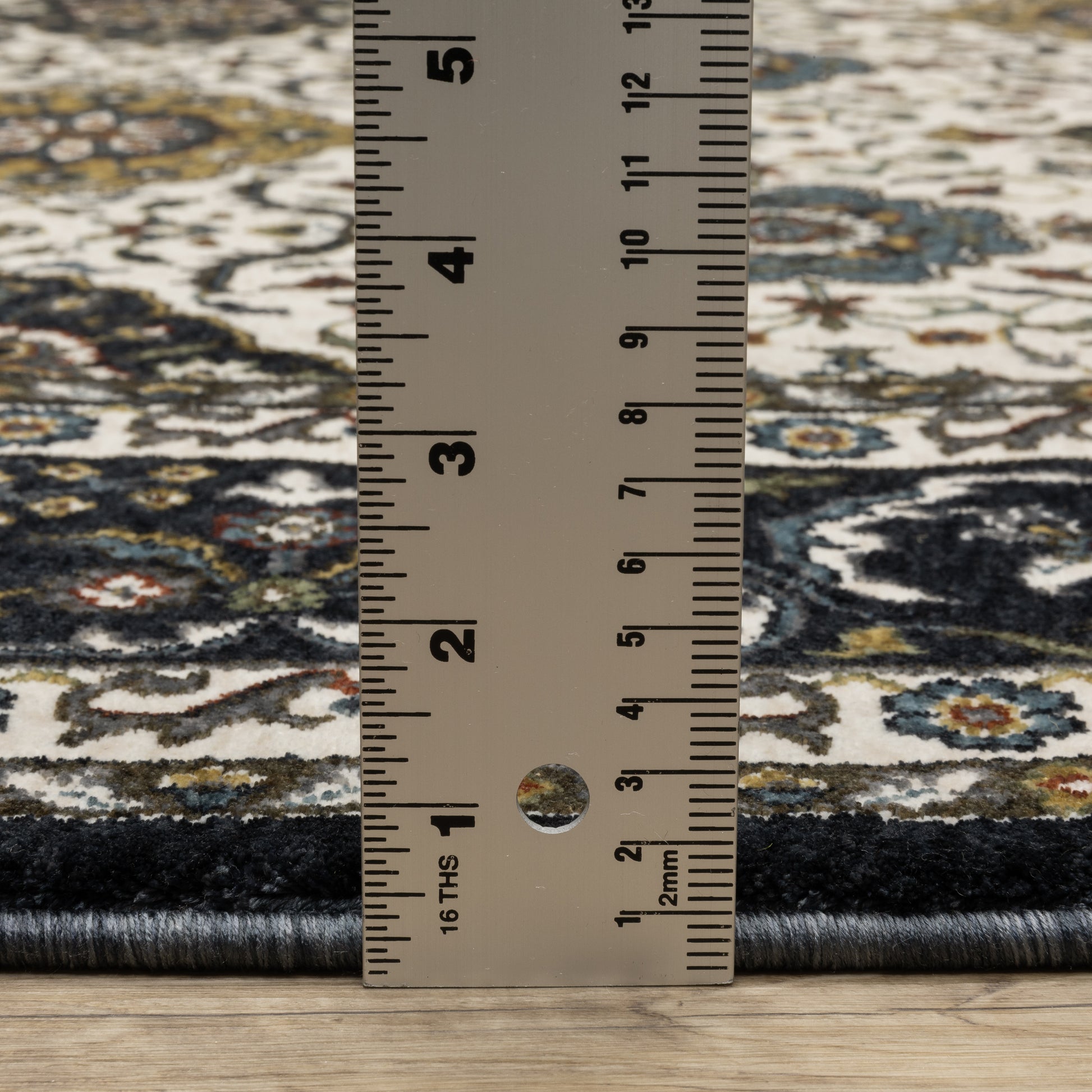 Oriental Weavers Vivian  Ivory Navy Traditional