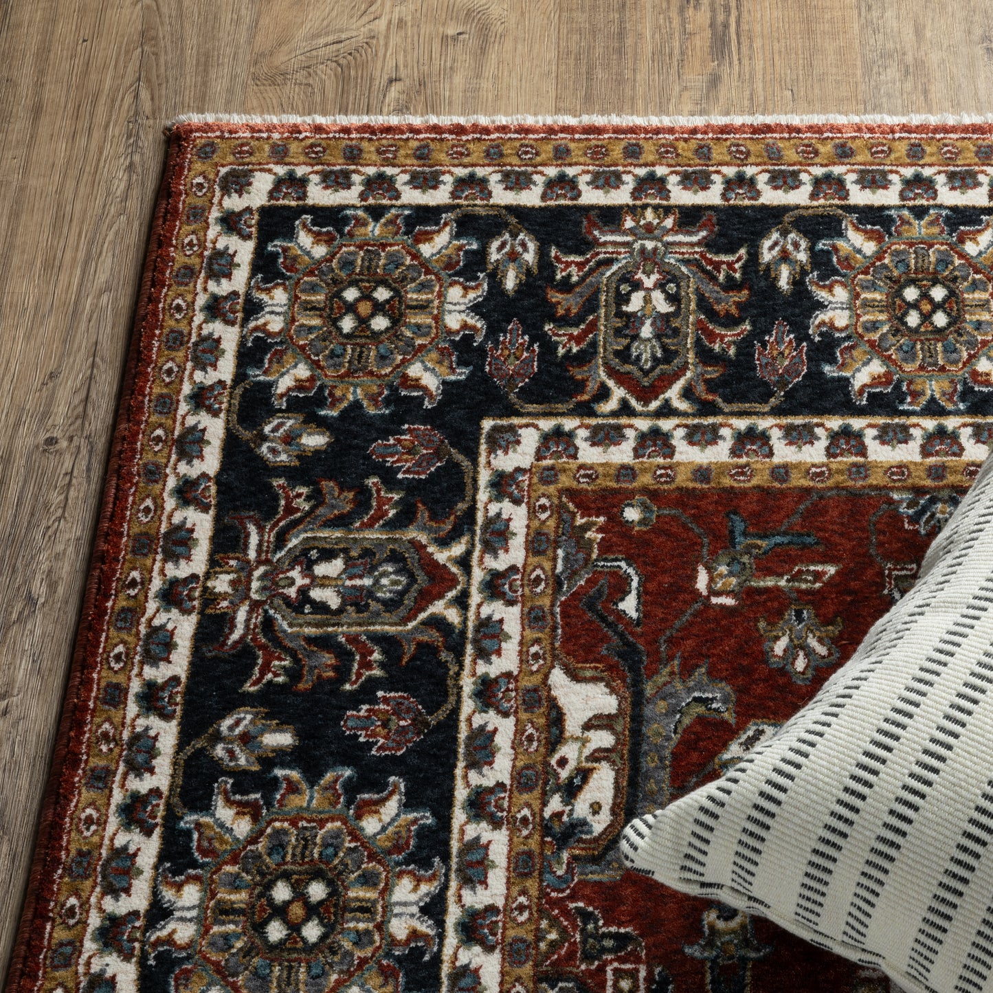 Oriental Weavers Vivian  Red Navy Traditional