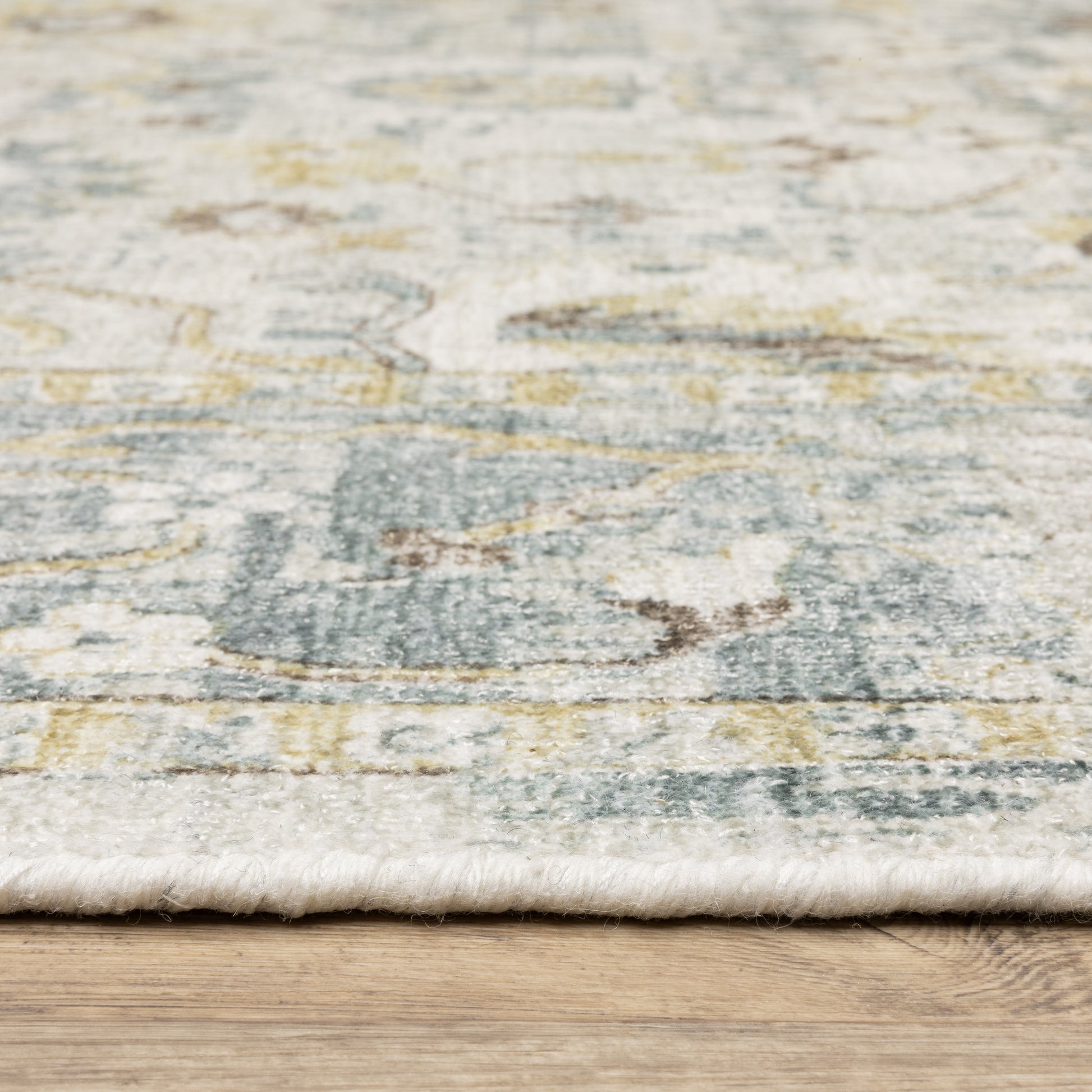 Oriental Weavers Windham  Ivory Blue Traditional
