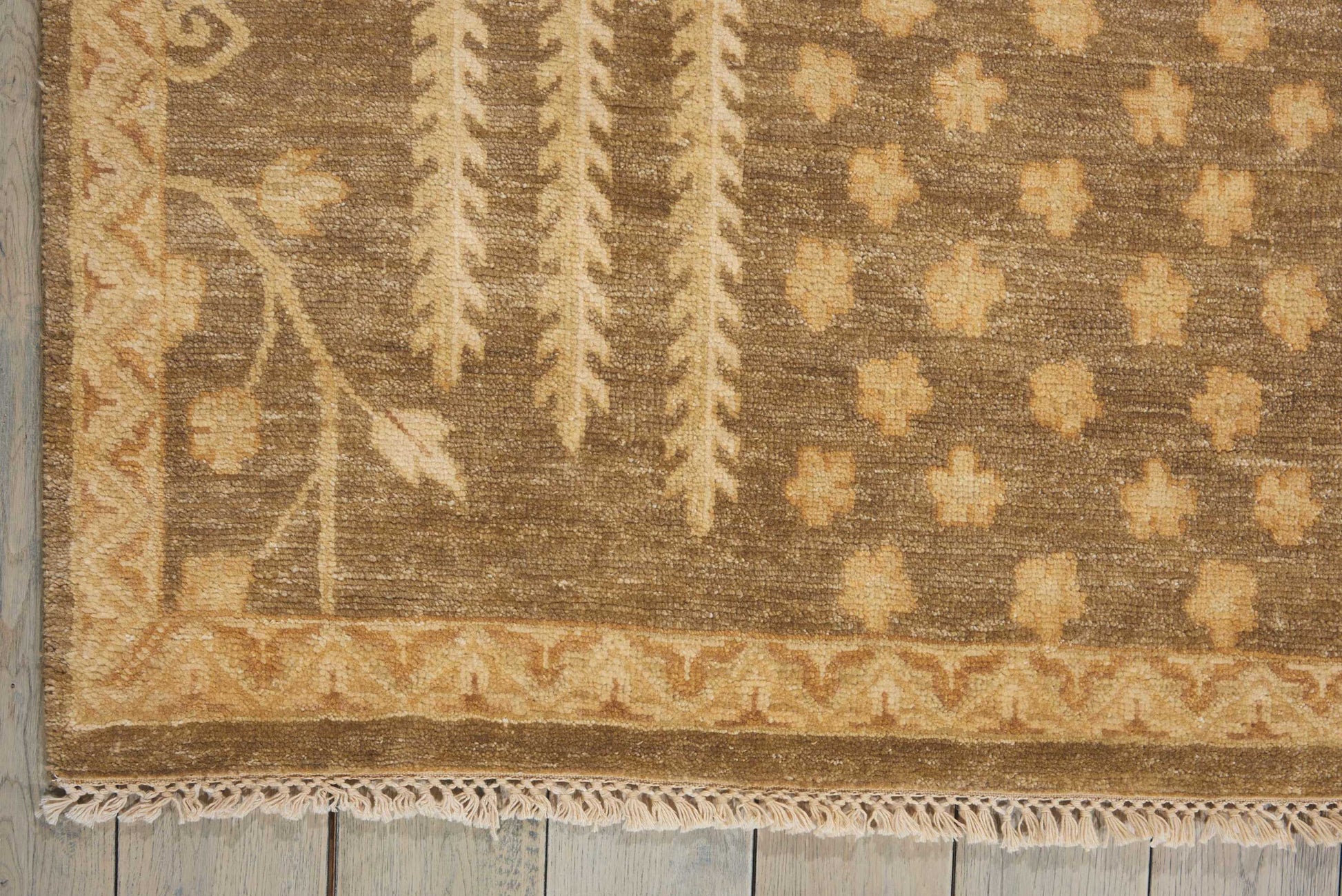 Nourison Home Grand Estate  Mushroom  Traditional