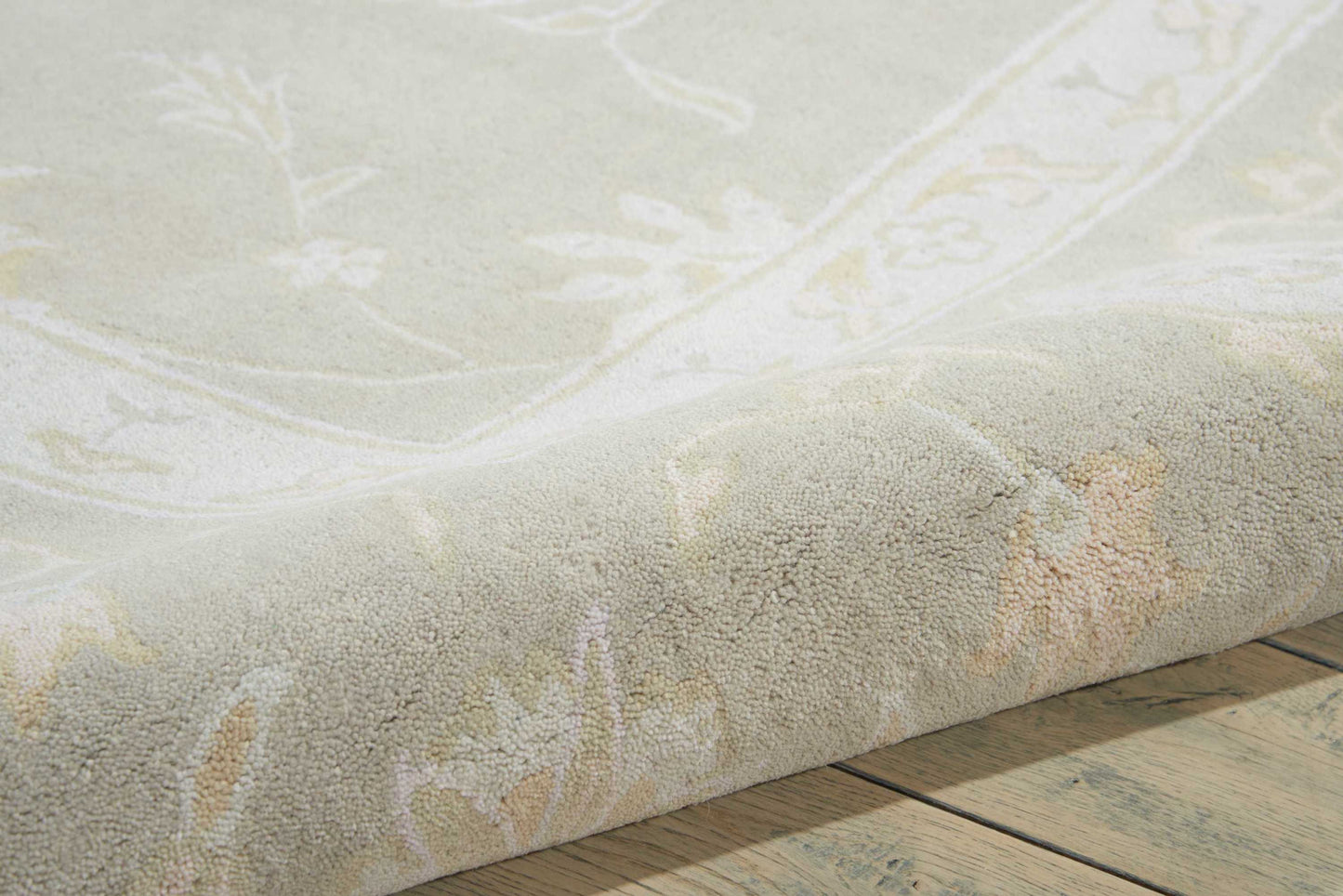 Nourison Home Zephyr  Silver  Traditional